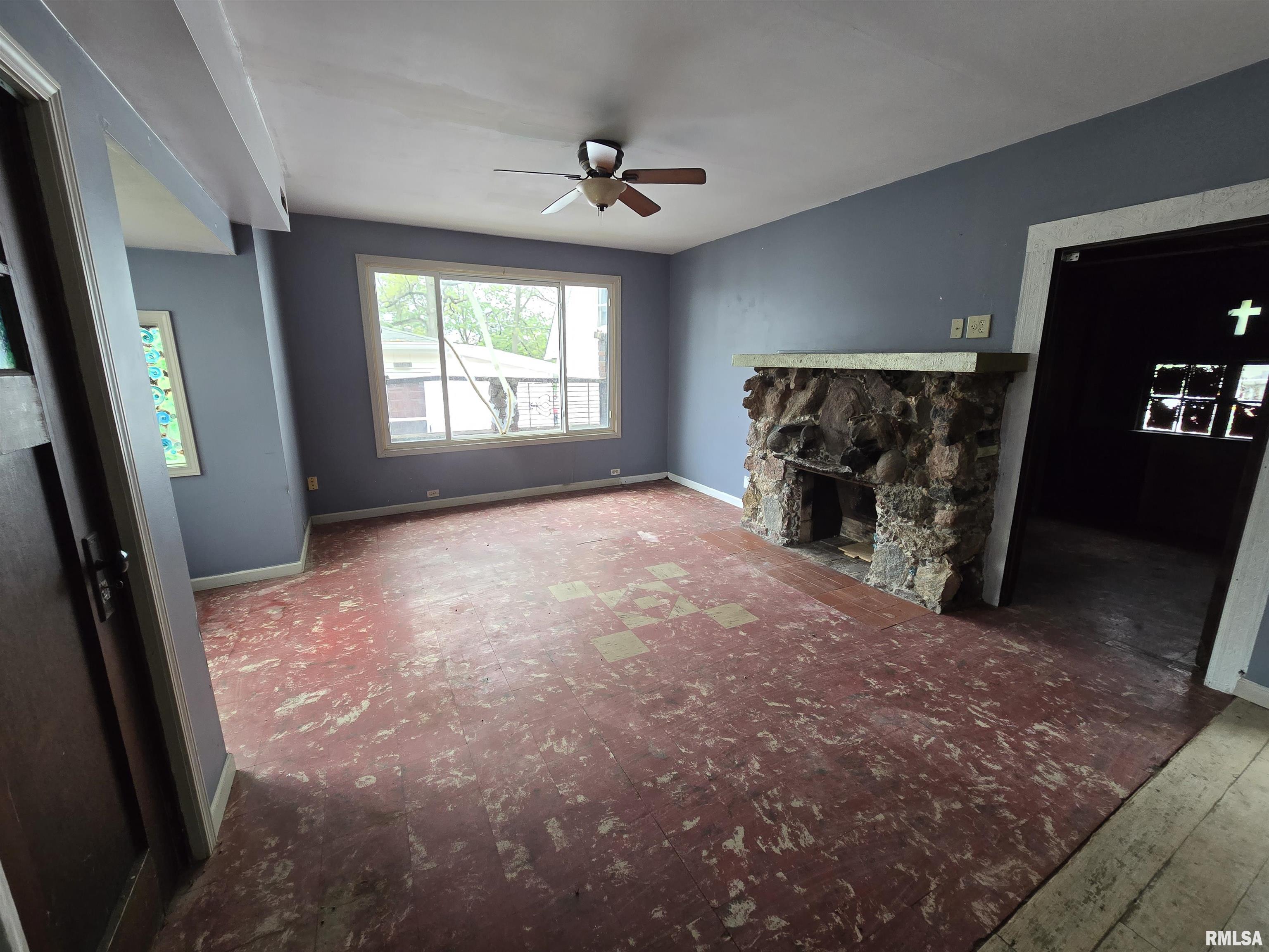 327 N 3rd Street, Greenville, Illinois image 9