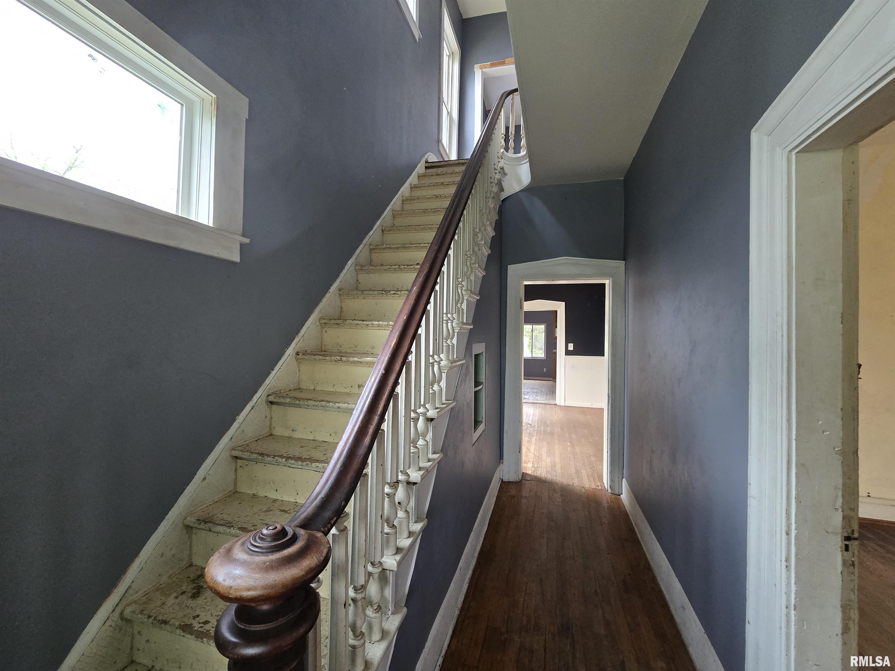 327 N 3rd Street, Greenville, Illinois image 3