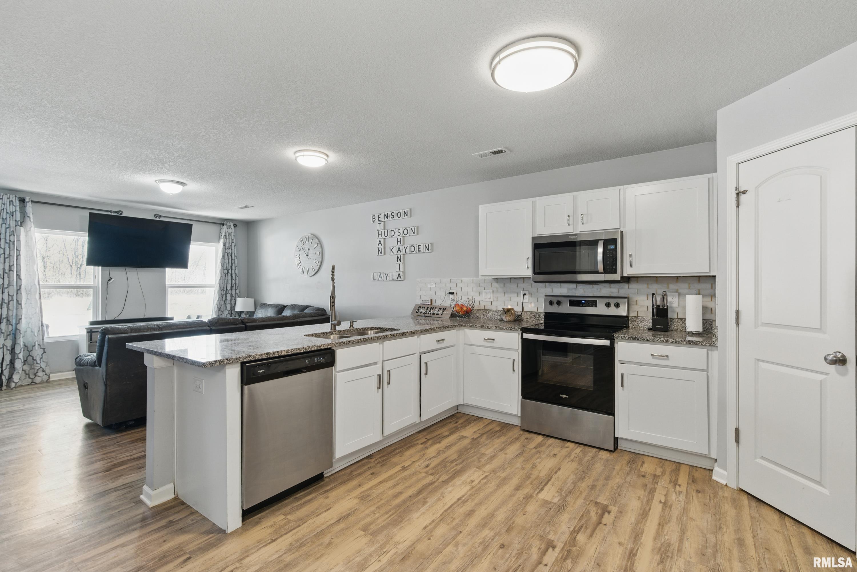 4426 N Michigan Avenue, Davenport, Iowa image 6