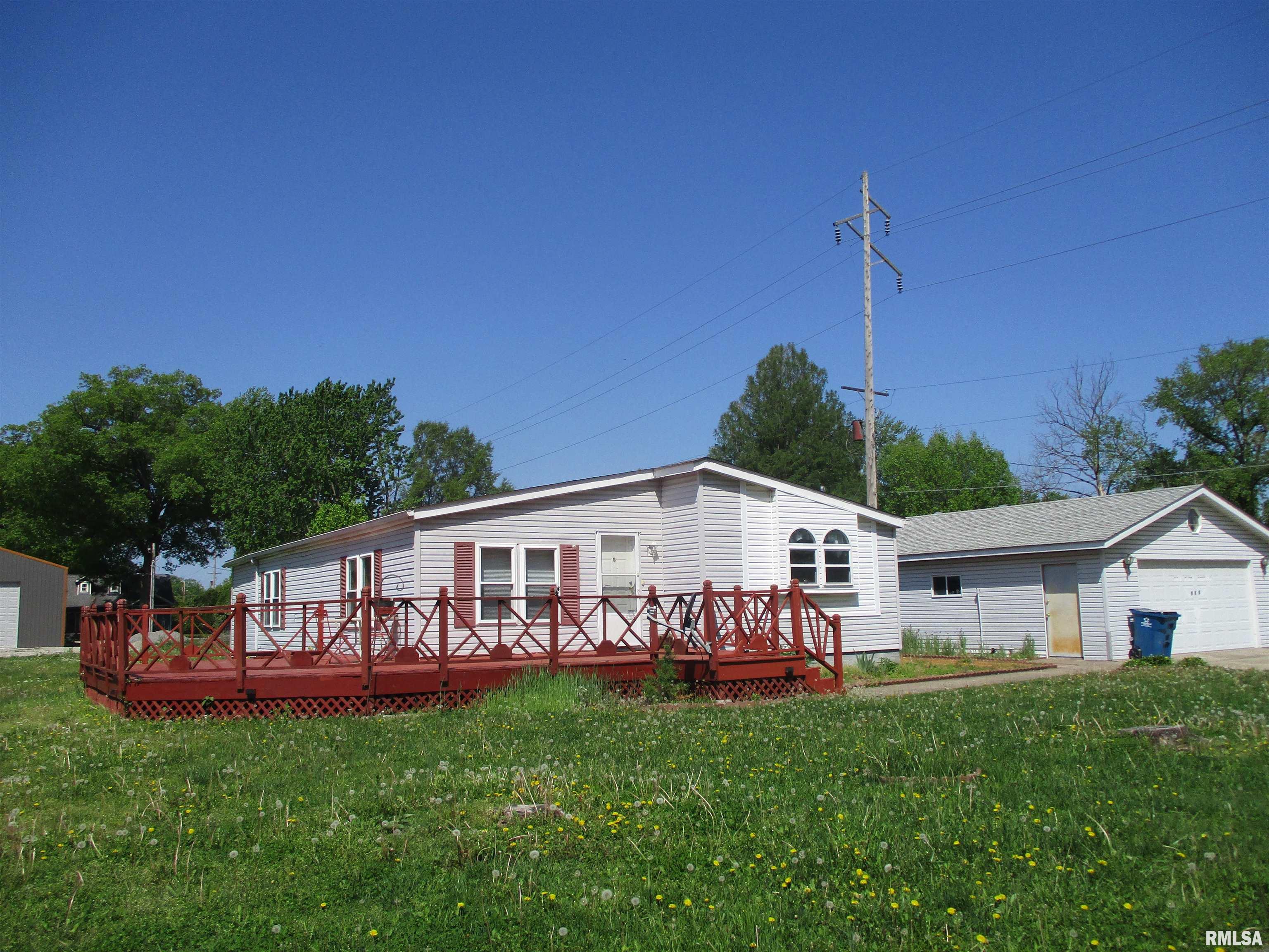 911 N Buchanan Street, Benton, Illinois image 1