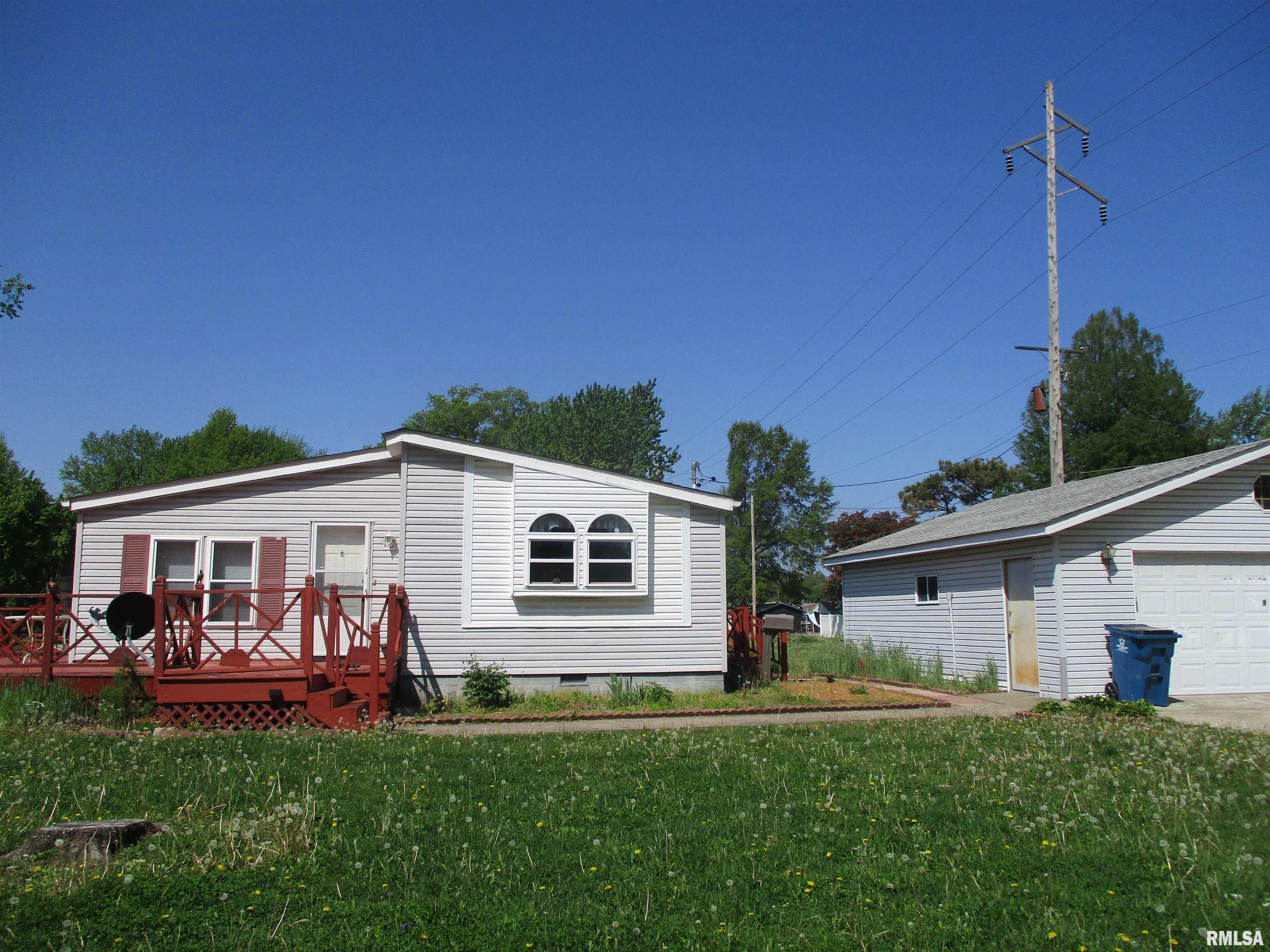 911 N Buchanan Street, Benton, Illinois image 3