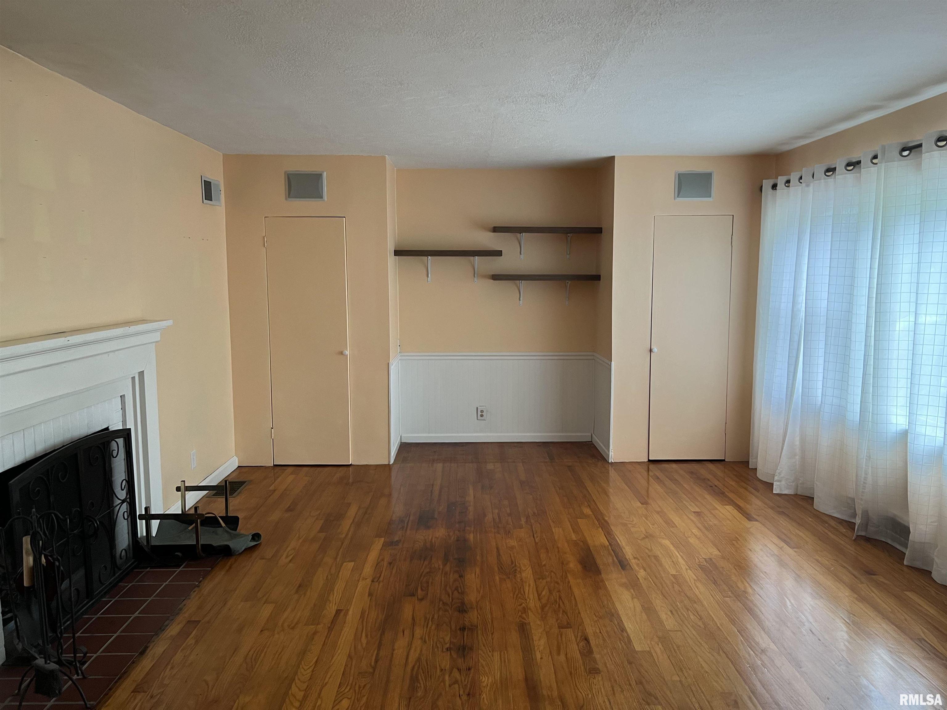 1000 S Johnson Street, Carbondale, Illinois image 2