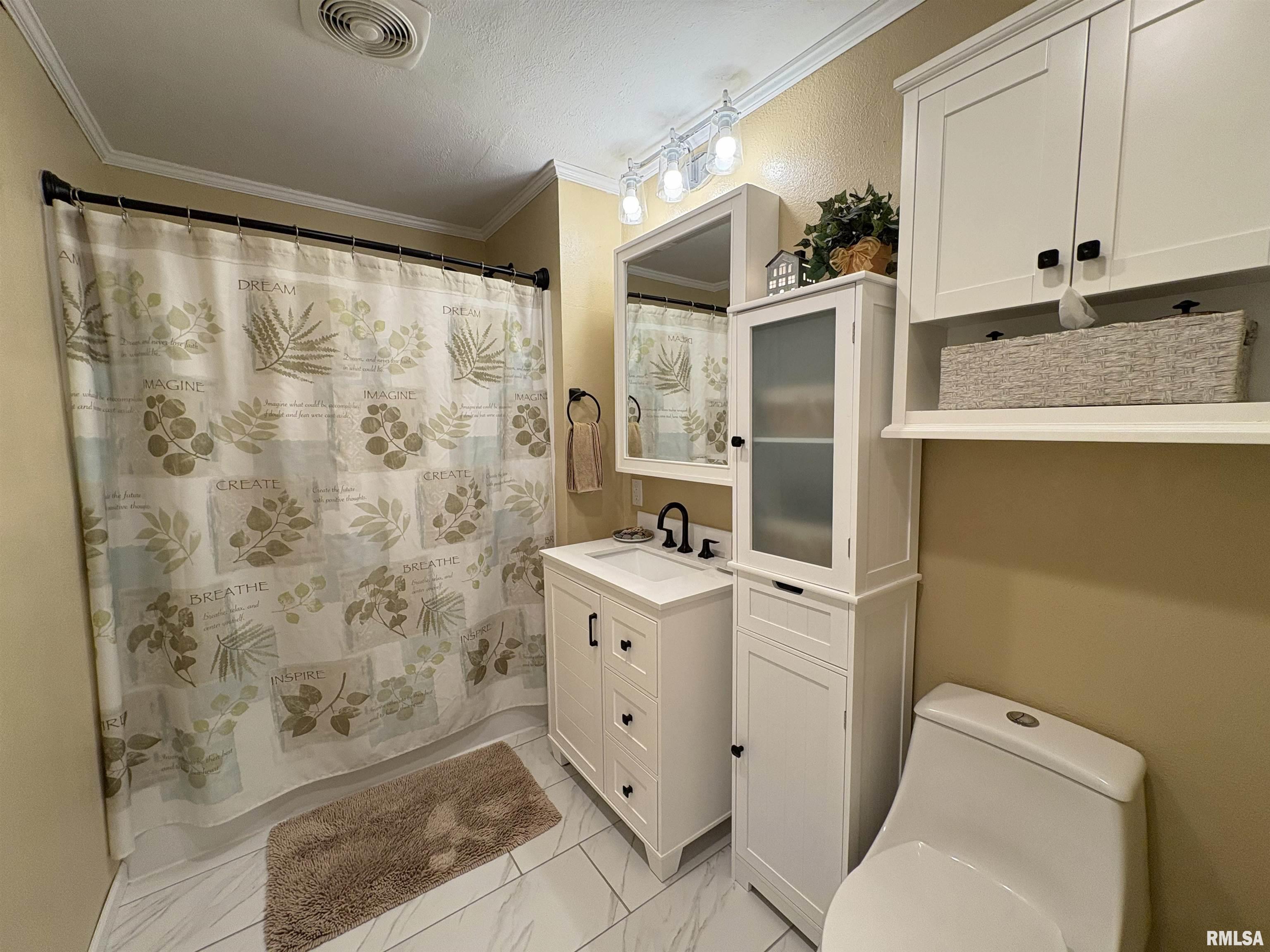 3113 Bloomington Road, East Peoria, Illinois image 16