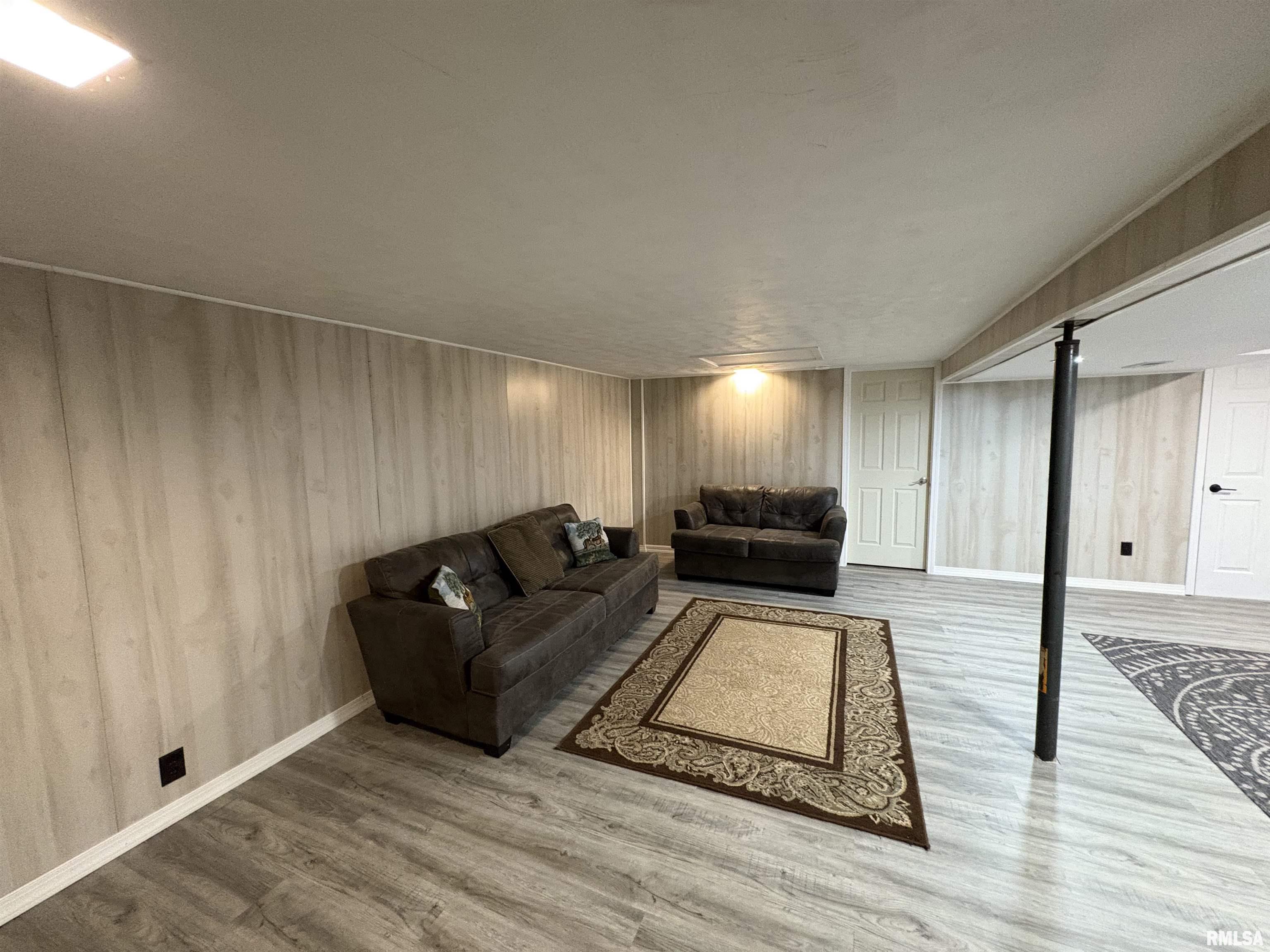 3113 Bloomington Road, East Peoria, Illinois image 30