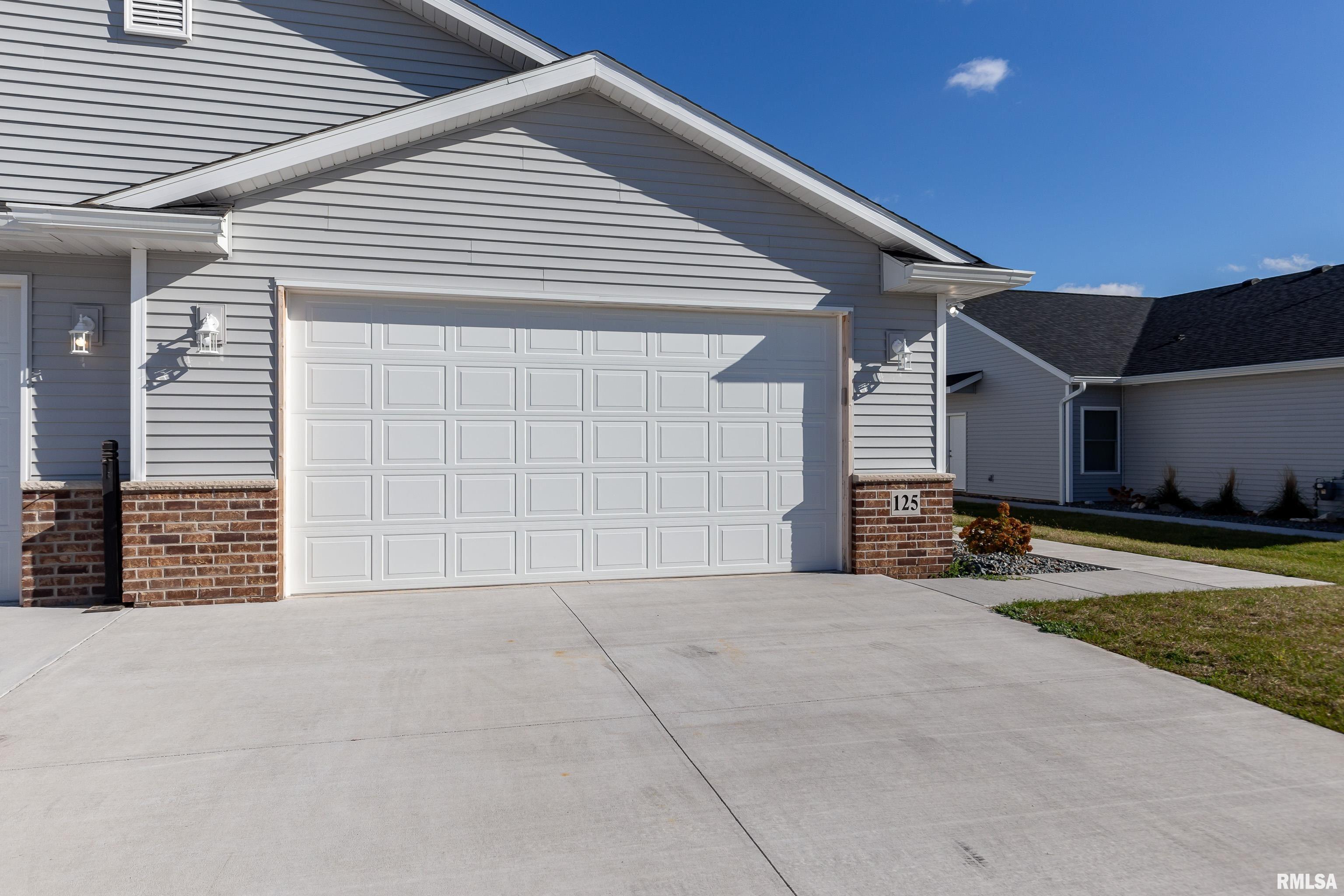 131 Beacon Harbor Parkway, East Moline, Illinois image 27
