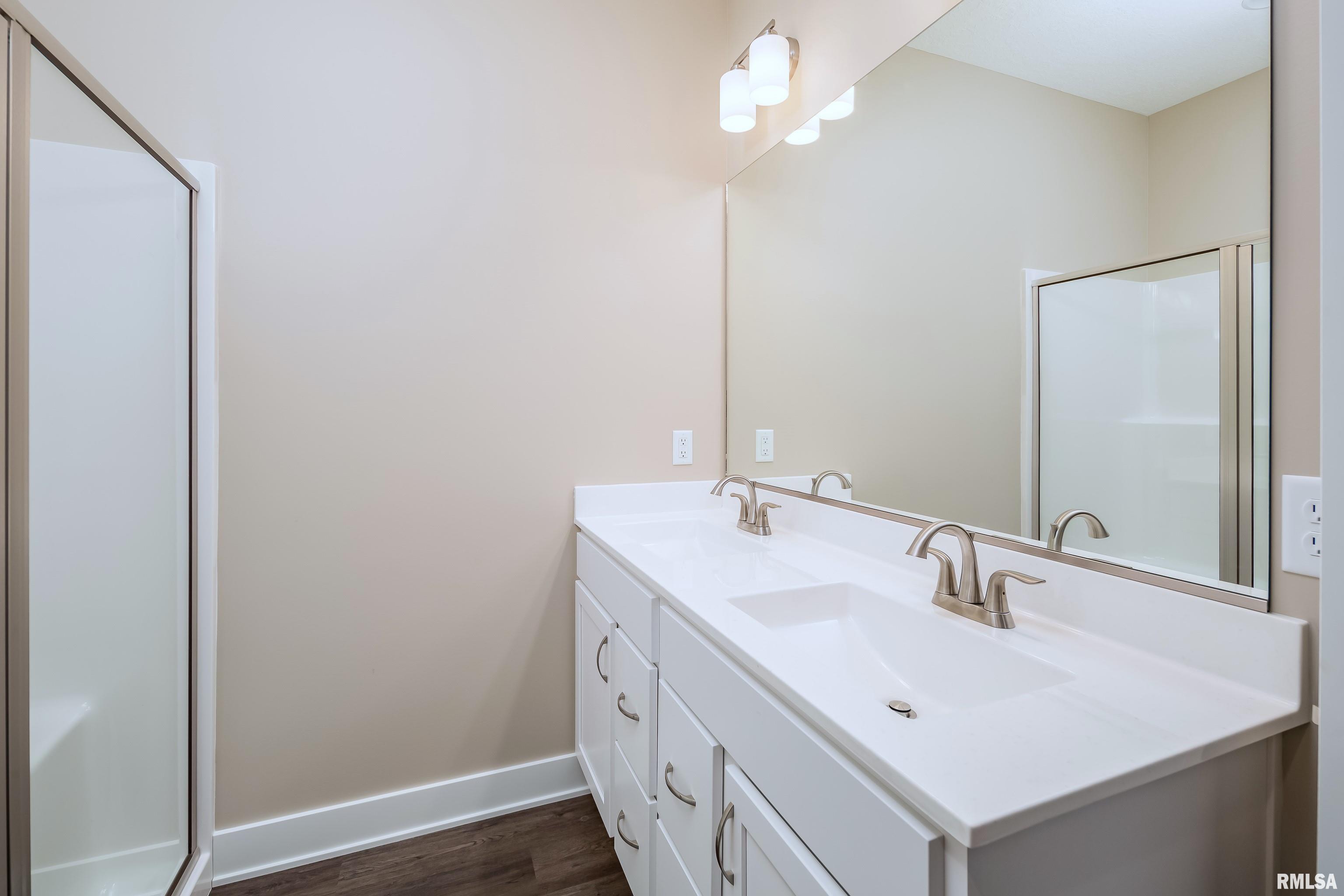 131 Beacon Harbor Parkway, East Moline, Illinois image 25