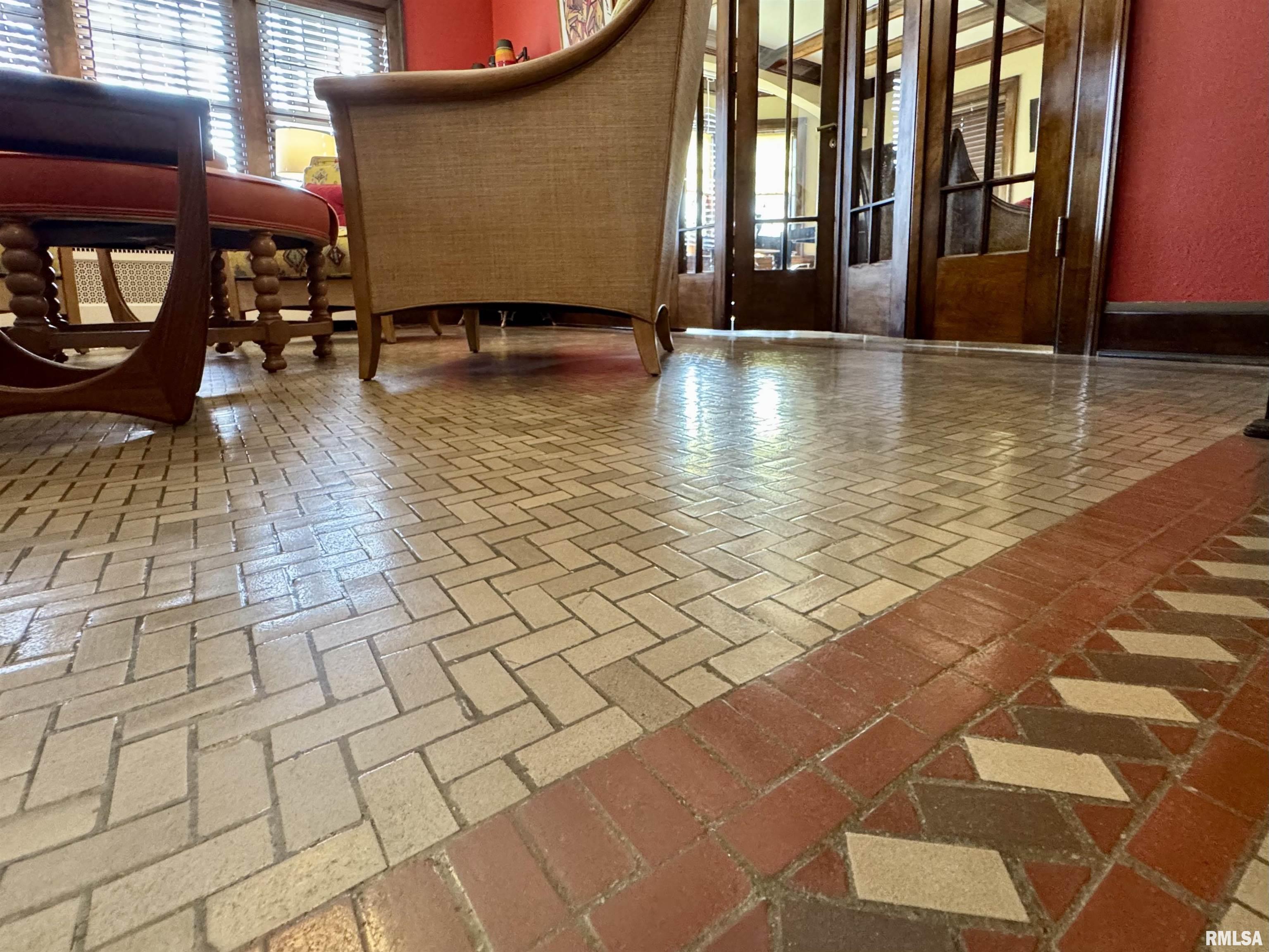 1811 W Moss Avenue, Peoria, Illinois image 10