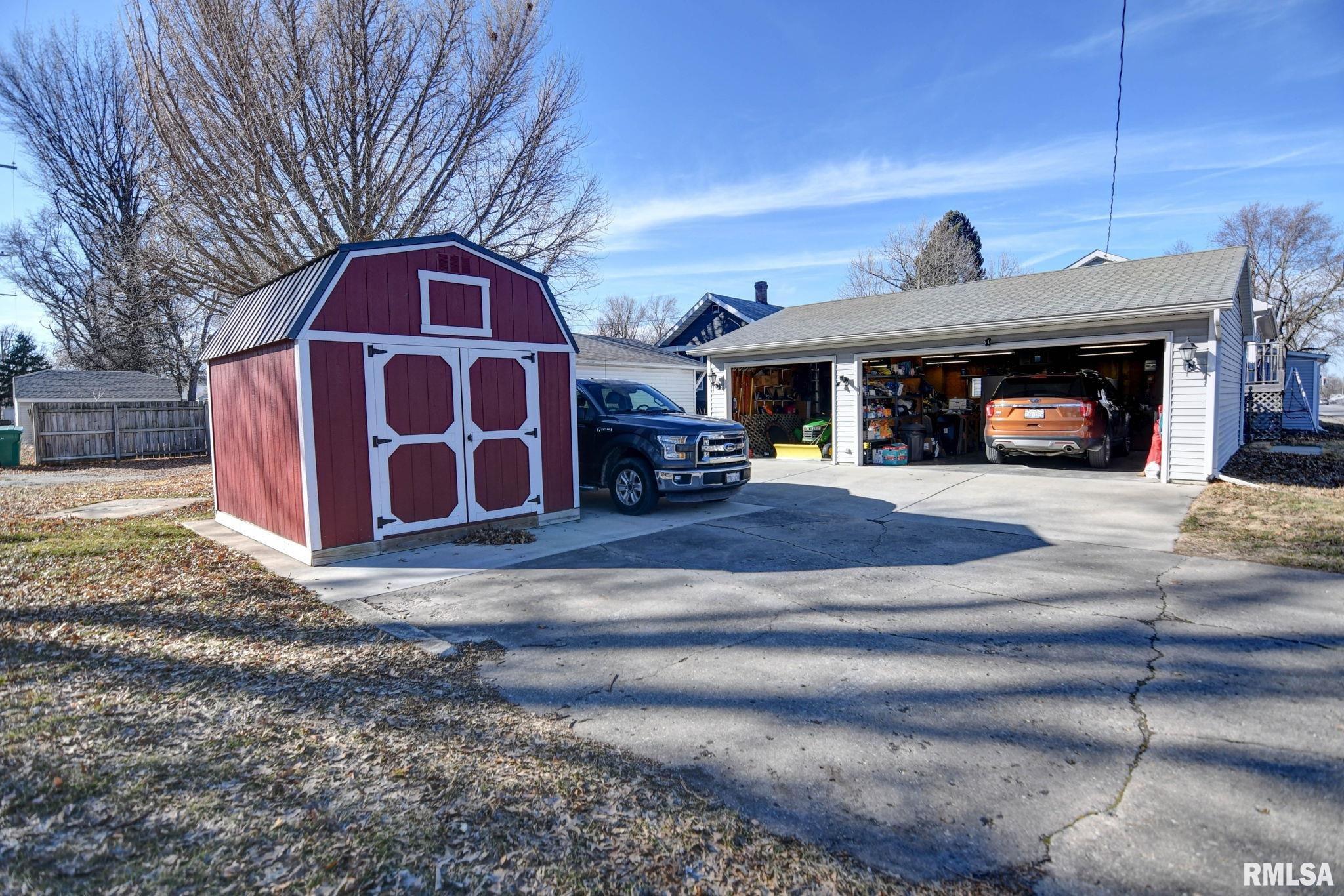 1002 W Poplar Street, Taylorville, Illinois image 39