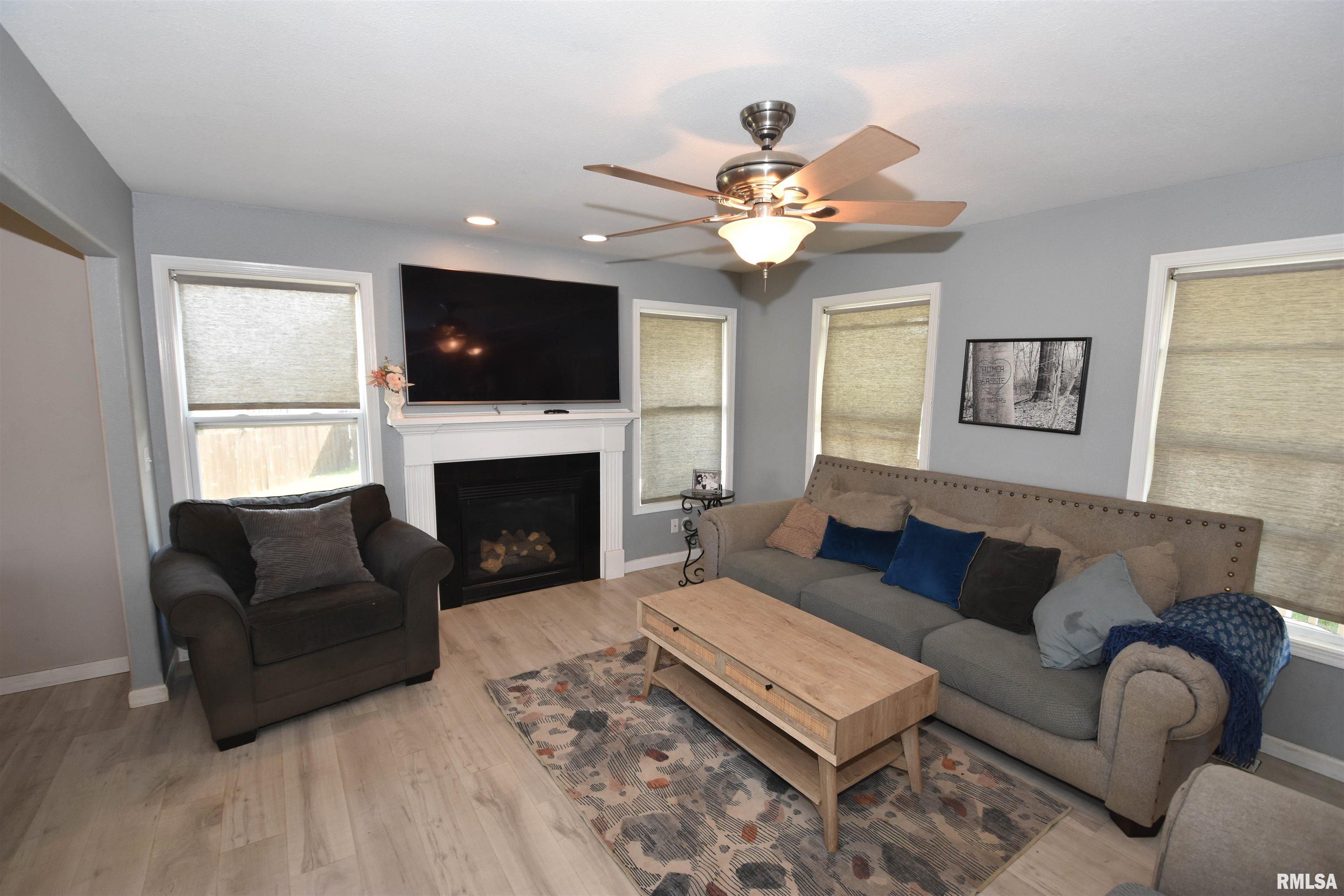 100 S Sandyshores Drive, Chillicothe, Illinois image 4
