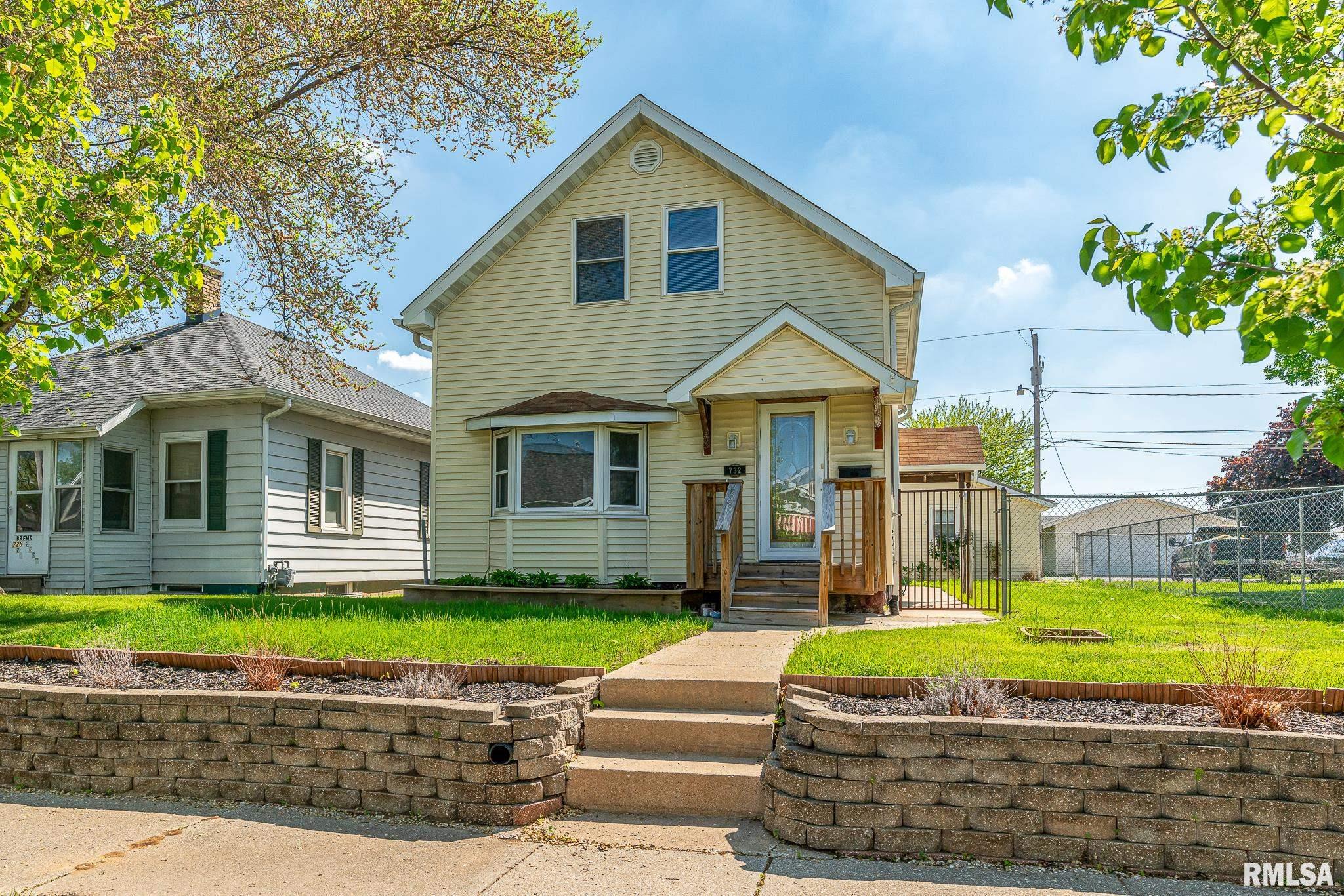 732 26th Street, East Moline, Illinois image 1