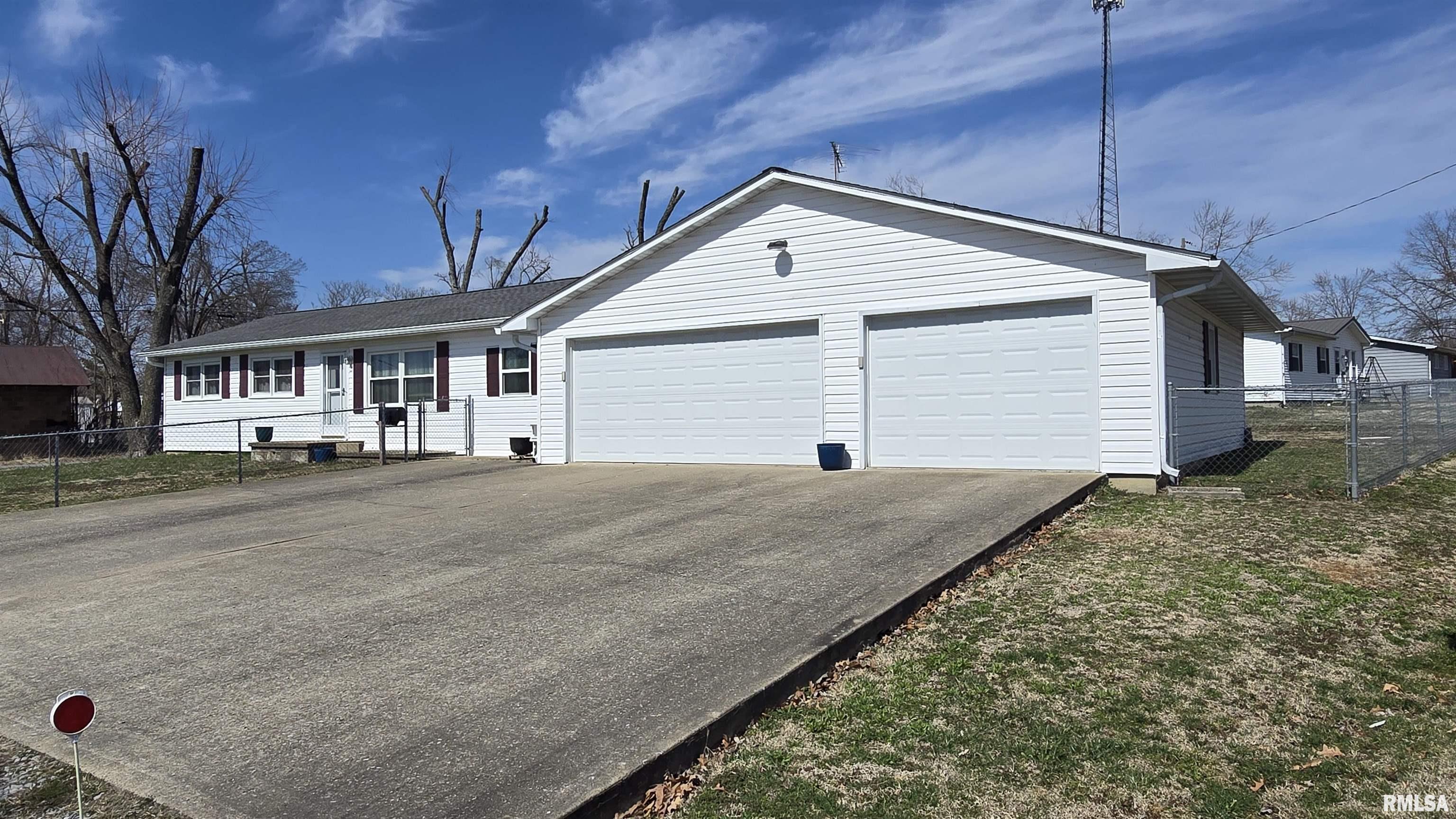 2424 Jones Street, Eldorado, Illinois image 5