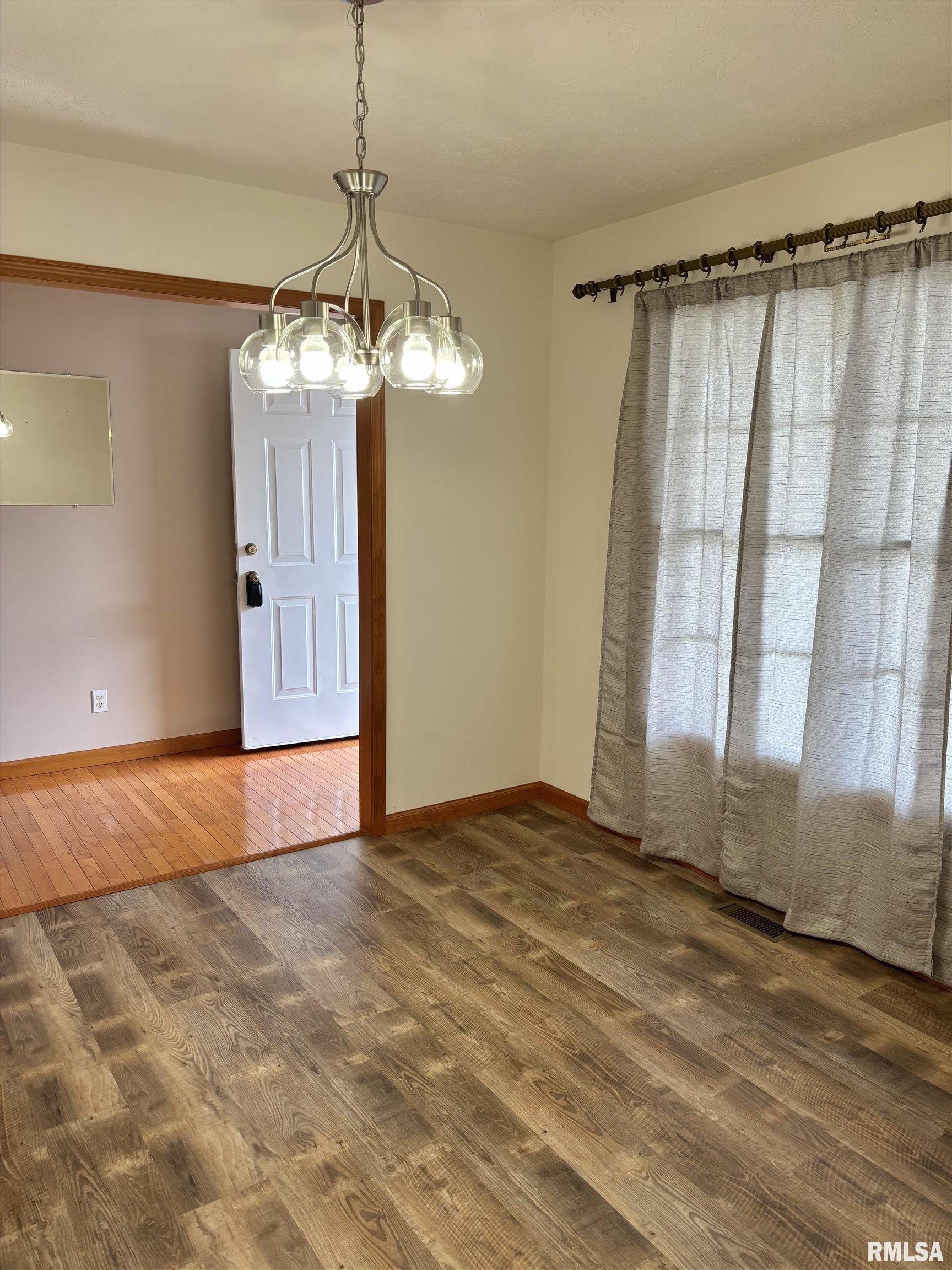 1245 Oakbrook Avenue, Chatham, Illinois image 22