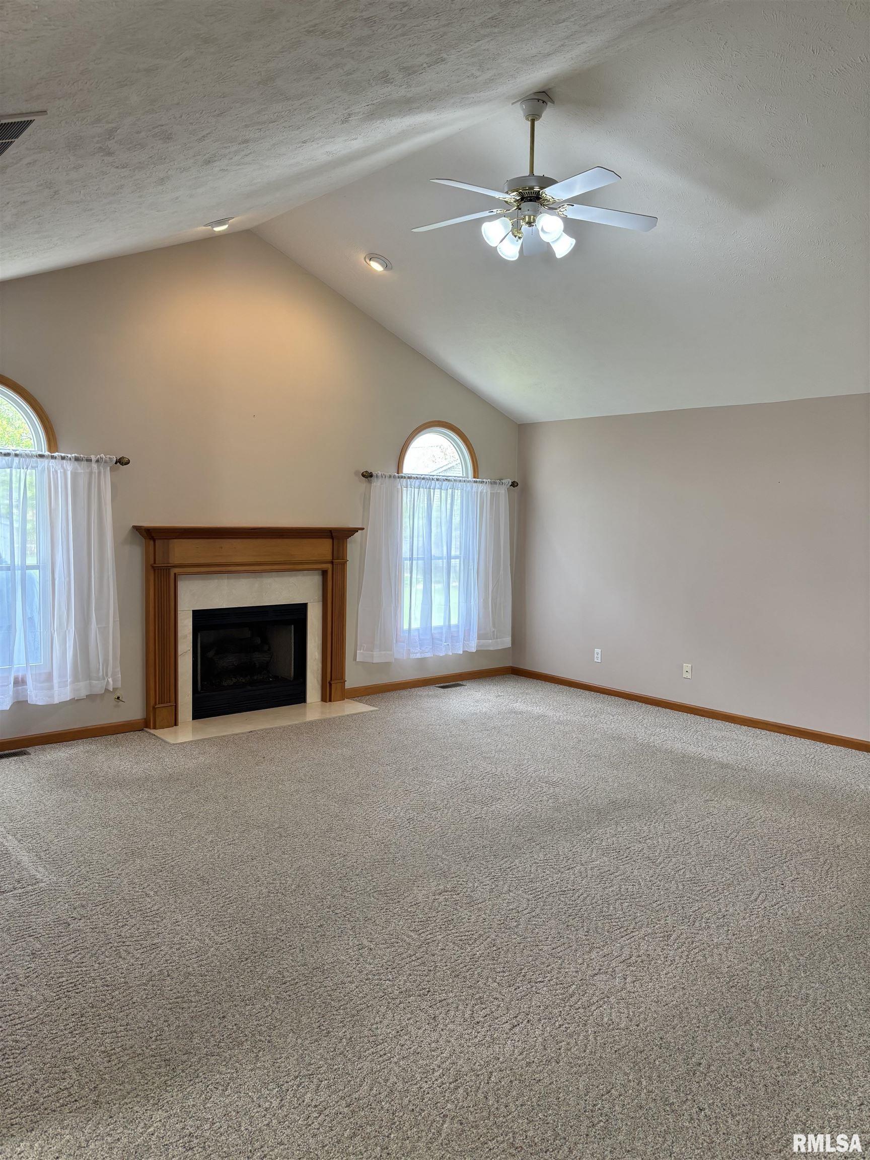 1245 Oakbrook Avenue, Chatham, Illinois image 4