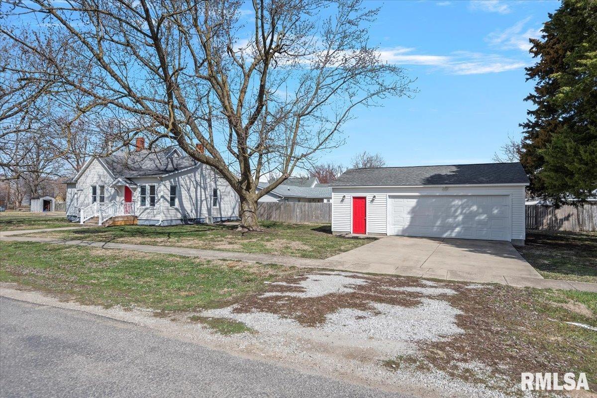 204 N Emmett Street, Virden, Illinois image 41