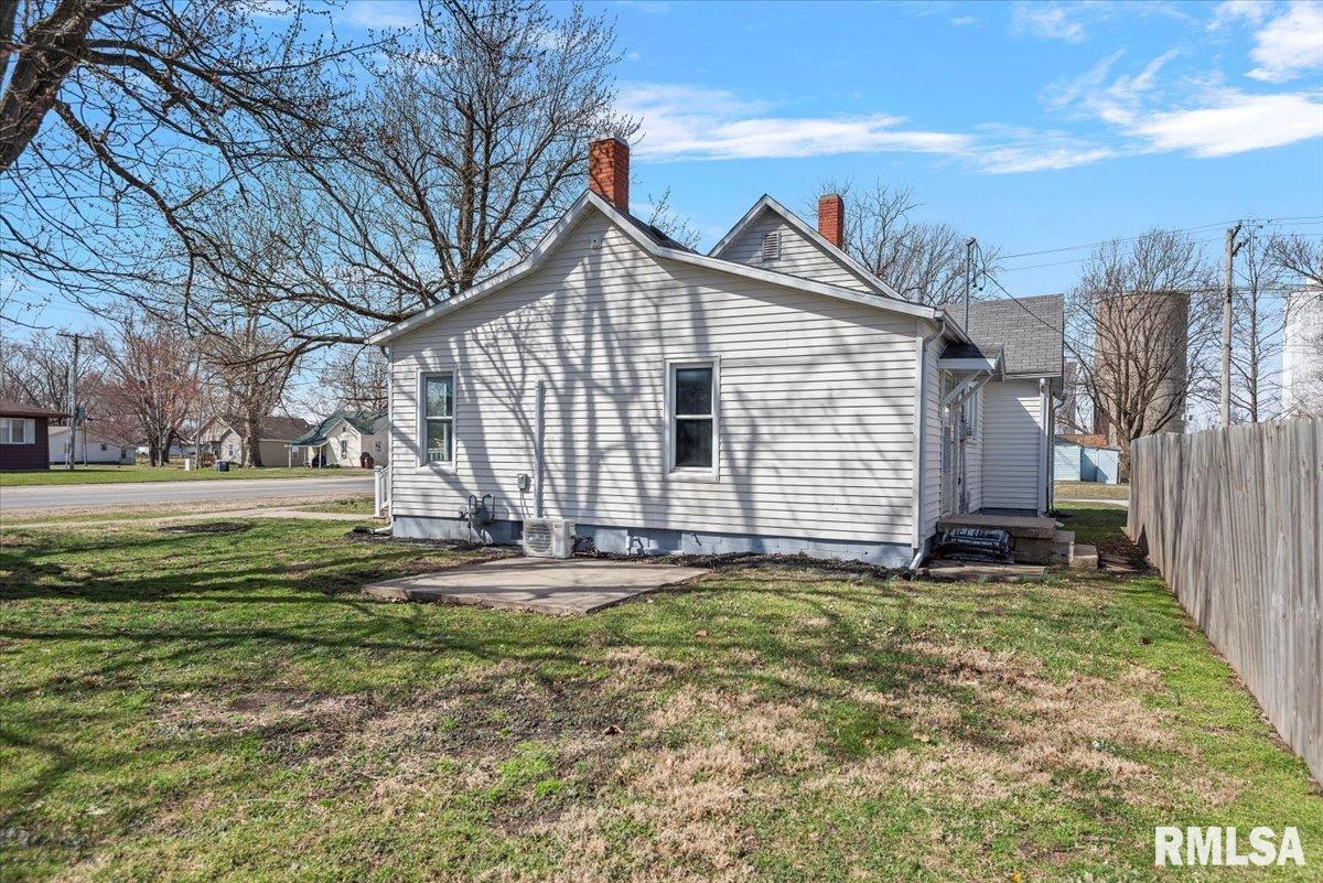 204 N Emmett Street, Virden, Illinois image 37