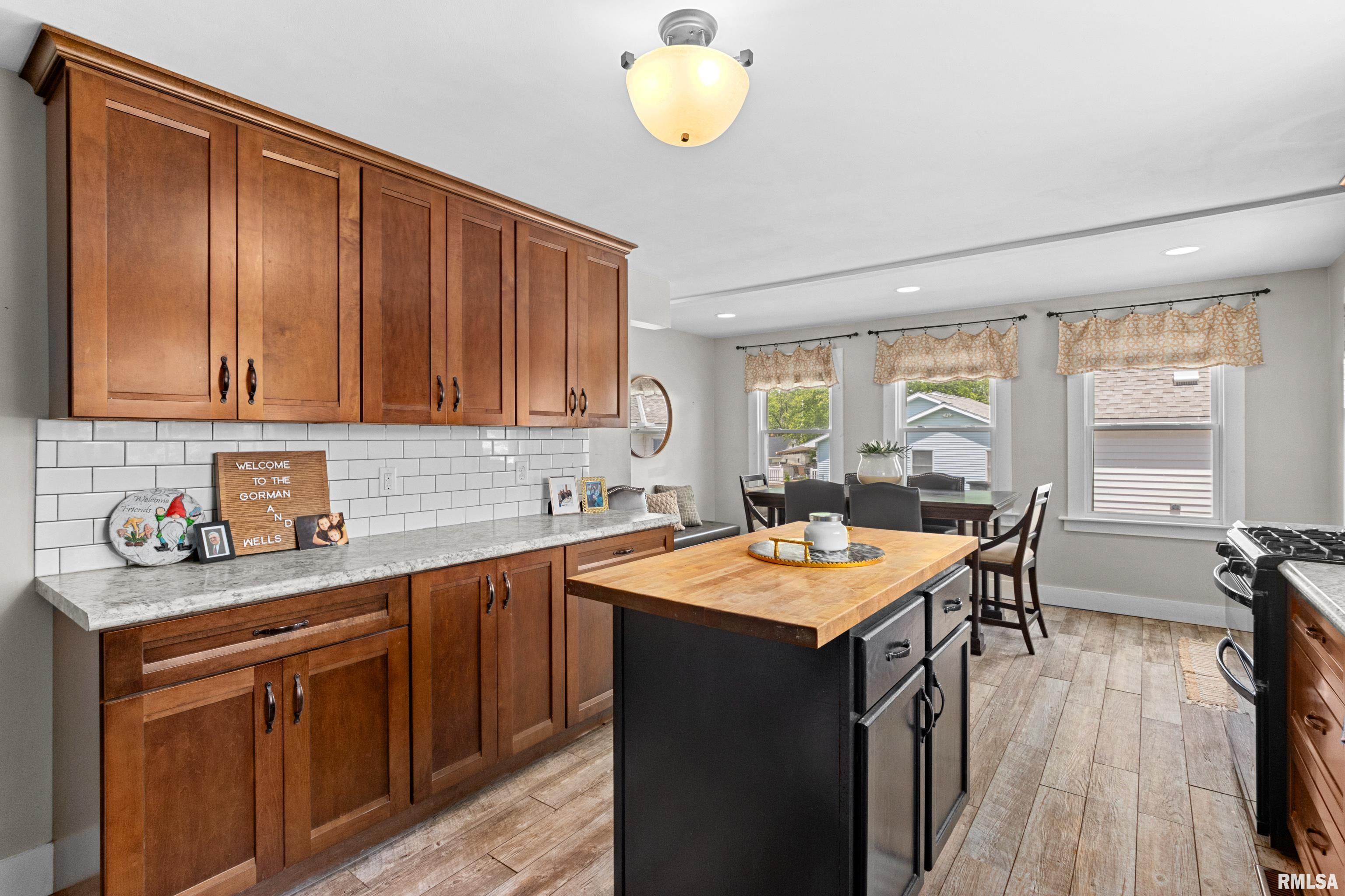 411 E Jefferson Street, Washington, Illinois image 14
