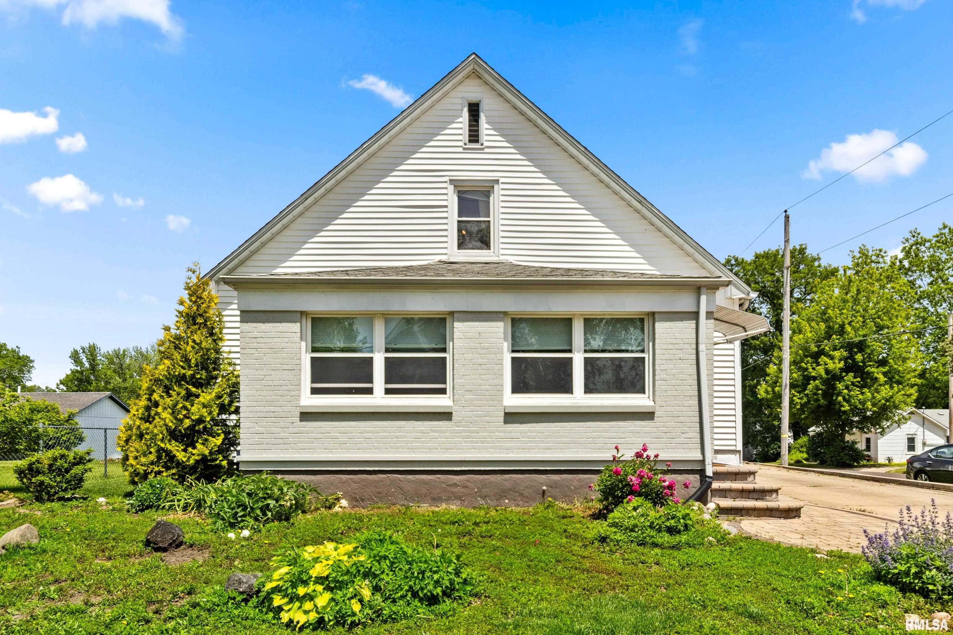 411 E Jefferson Street, Washington, Illinois image 2