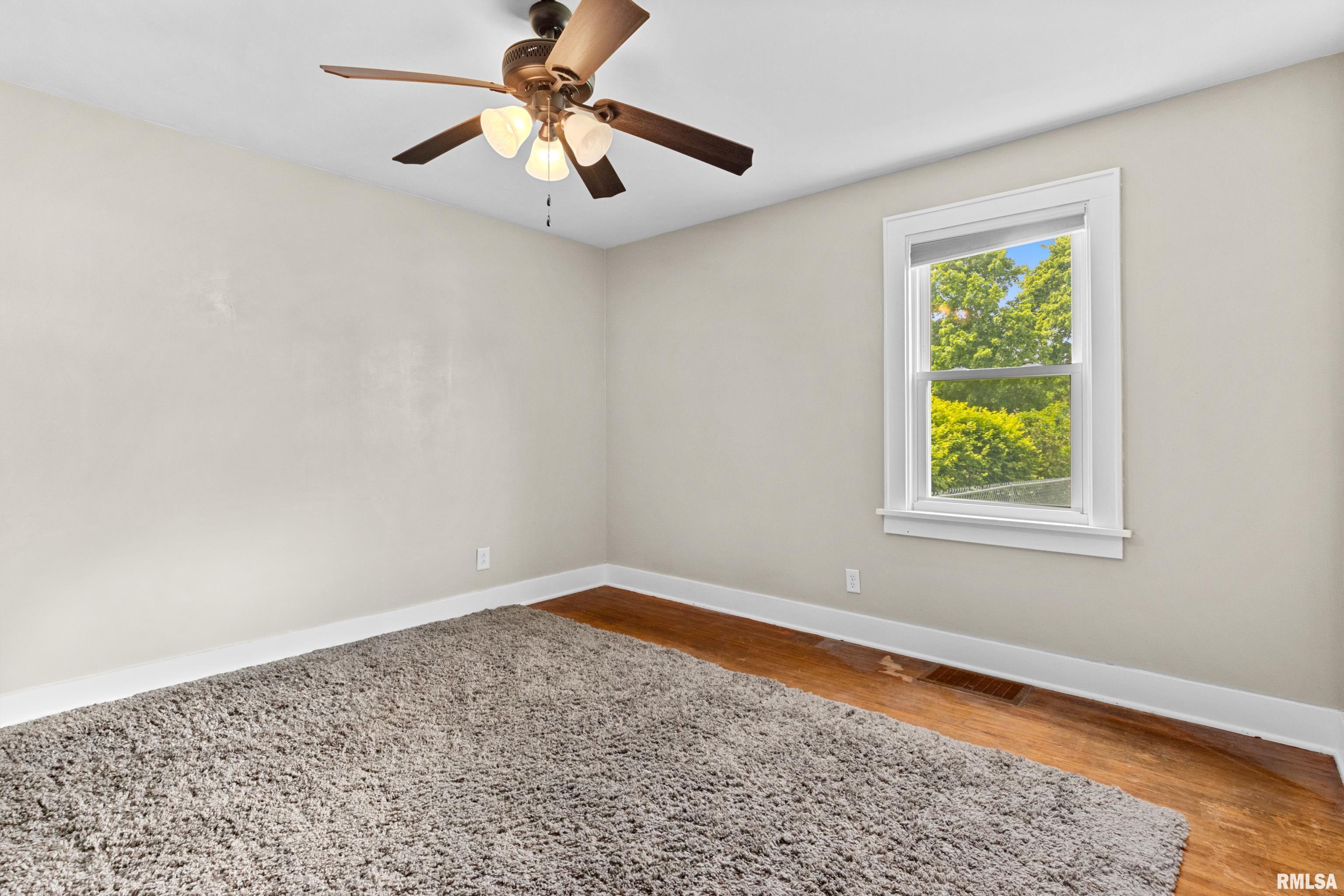411 E Jefferson Street, Washington, Illinois image 22