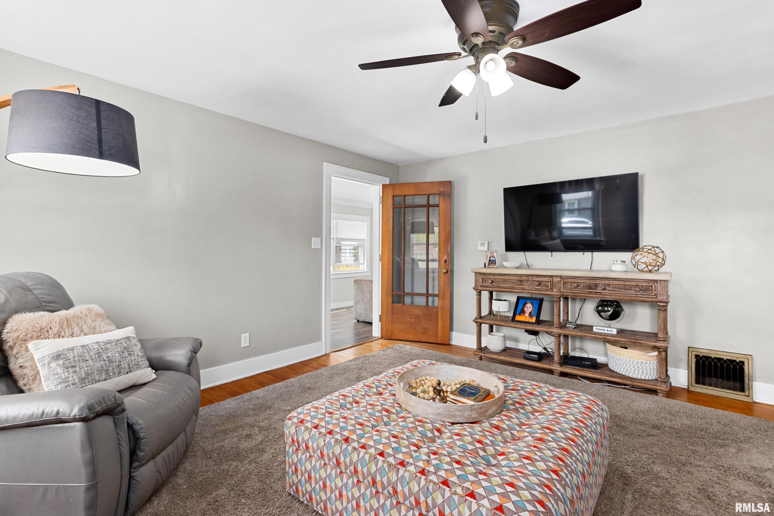 411 E Jefferson Street, Washington, Illinois image 11