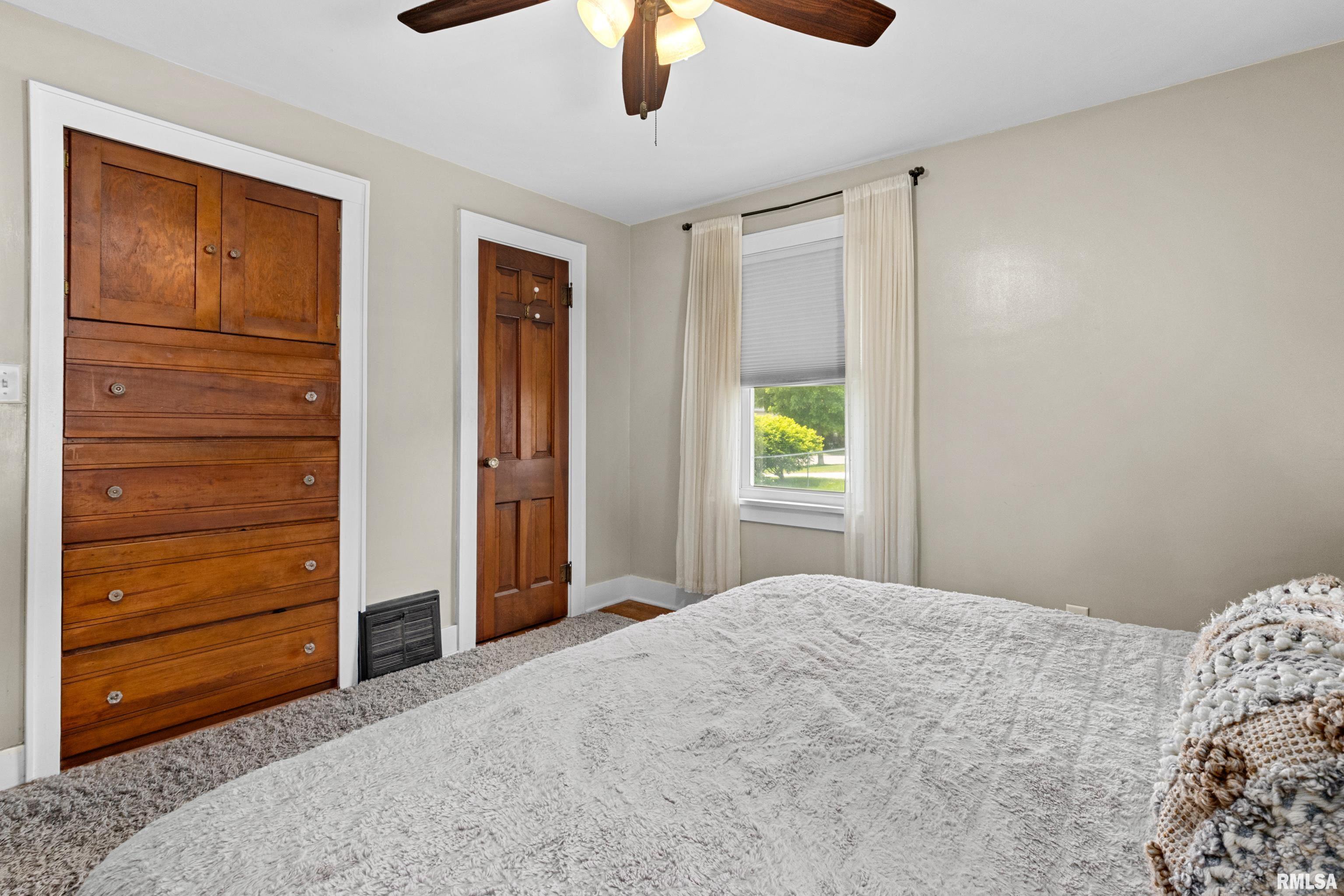 411 E Jefferson Street, Washington, Illinois image 23