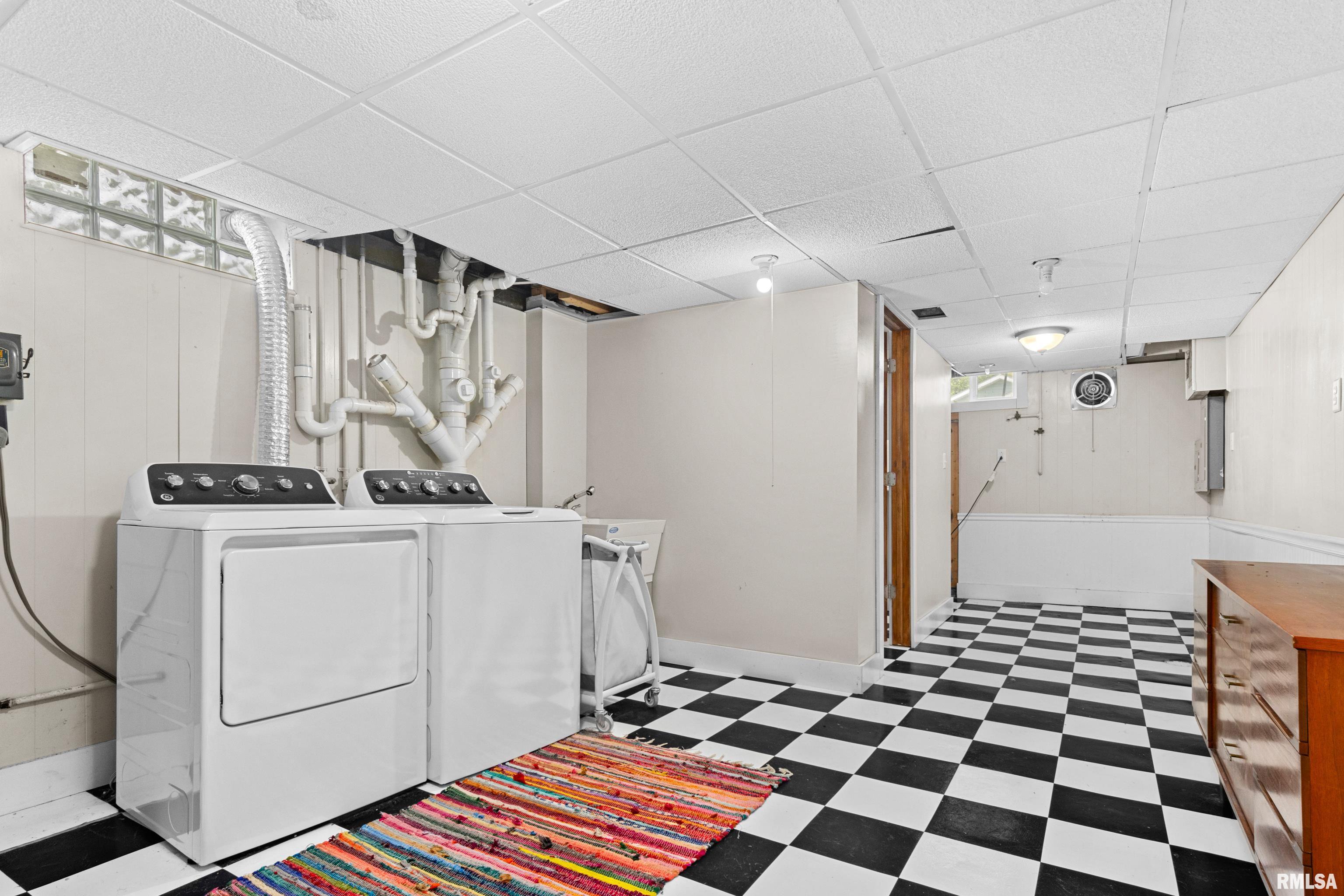 411 E Jefferson Street, Washington, Illinois image 33