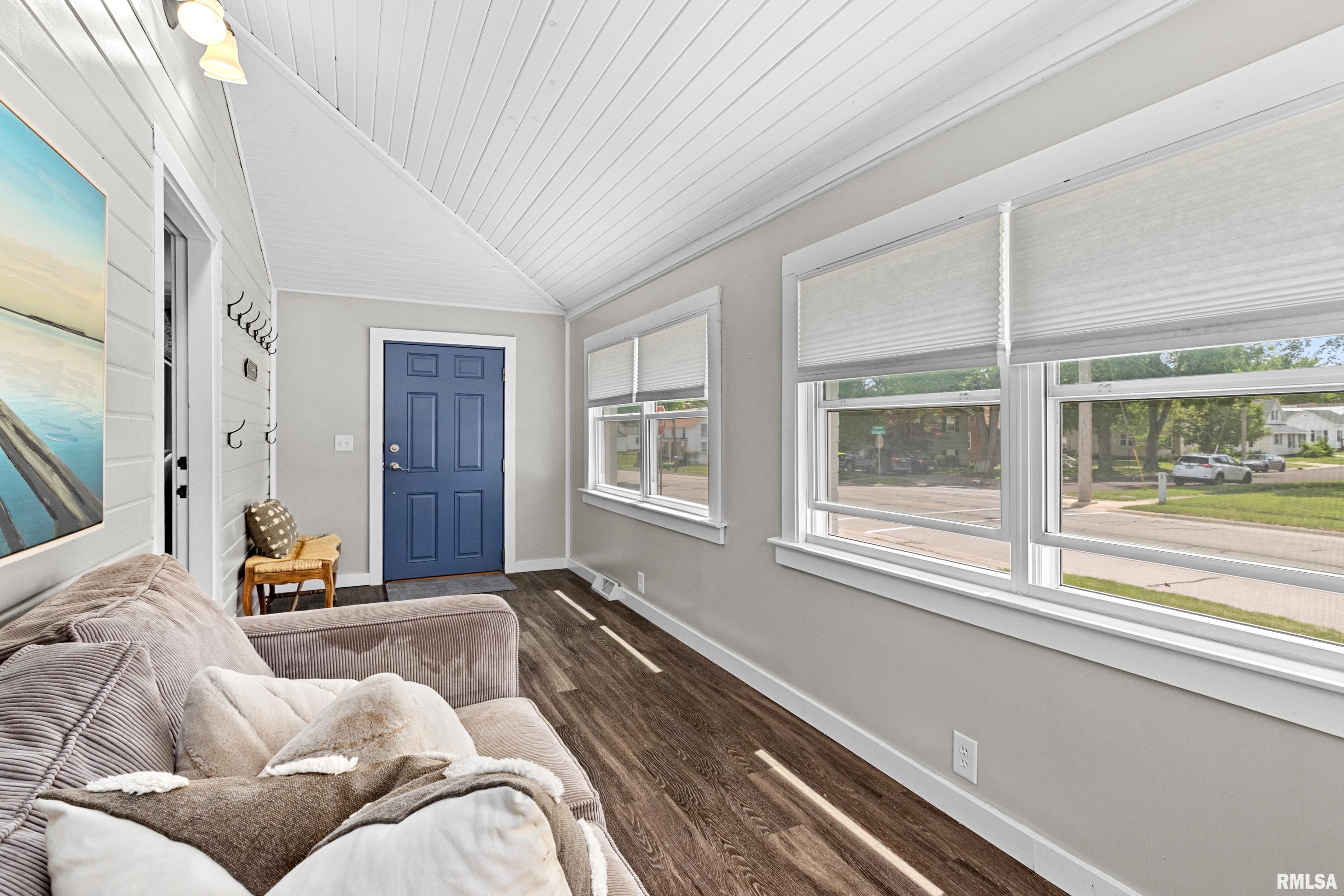 411 E Jefferson Street, Washington, Illinois image 6