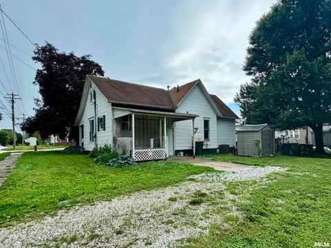 Homes For Sale - 332 E Summit Street<br/> Macomb, IL 61455