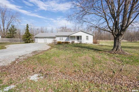 Homes For Sale - 185 Jones Road<br/> Saline County, Harrisburg, IL 62946