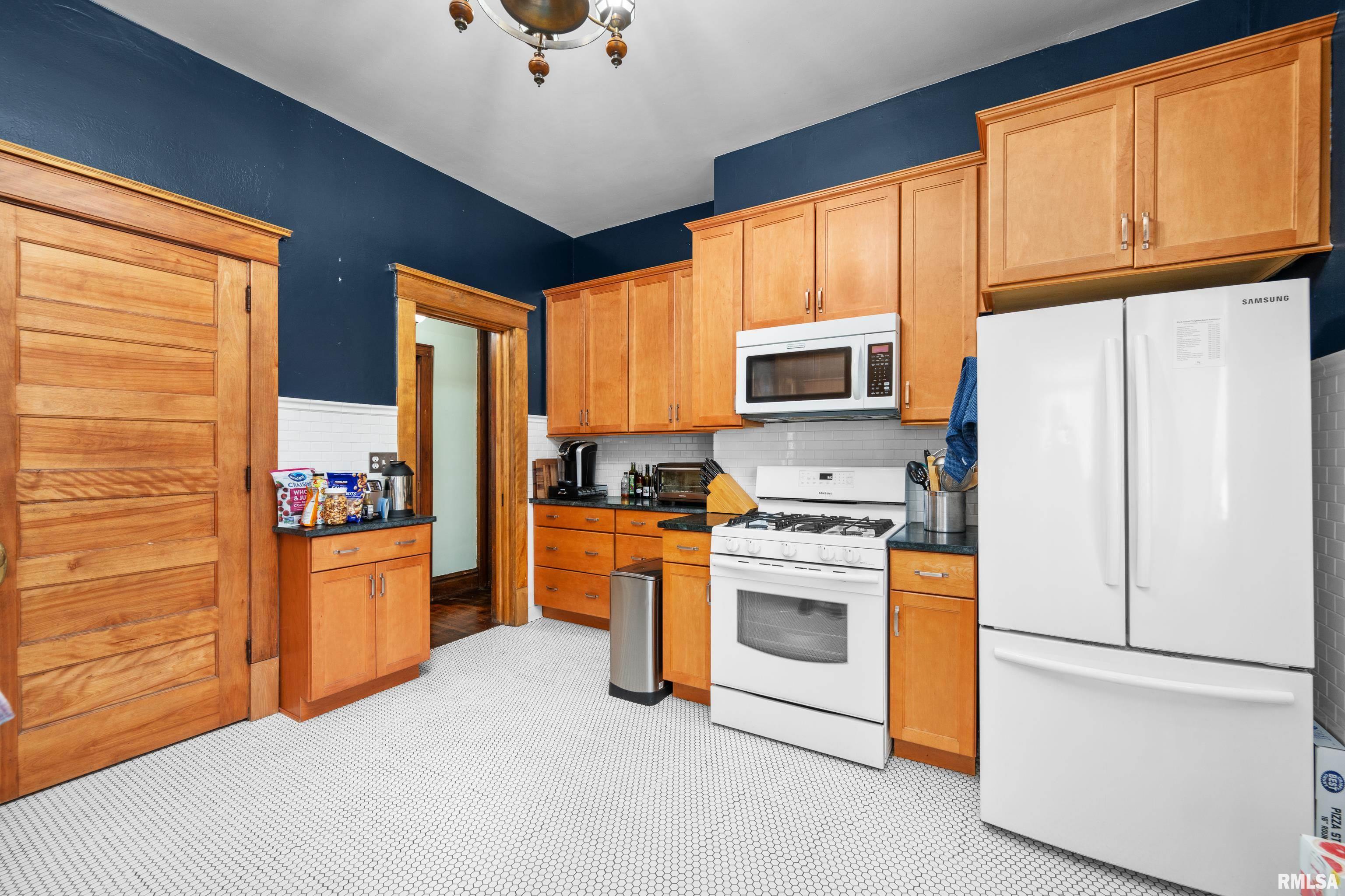 1330 20th Street, Rock Island, Illinois image 14