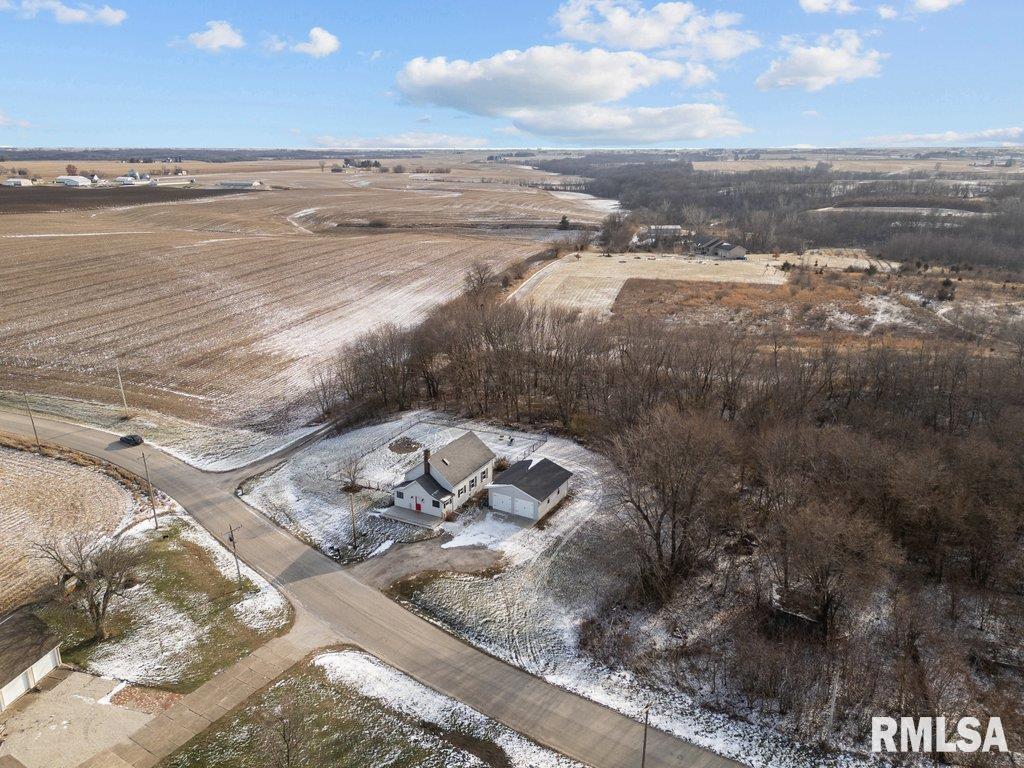 1487 Taets Road, Coal Valley, Illinois image 3