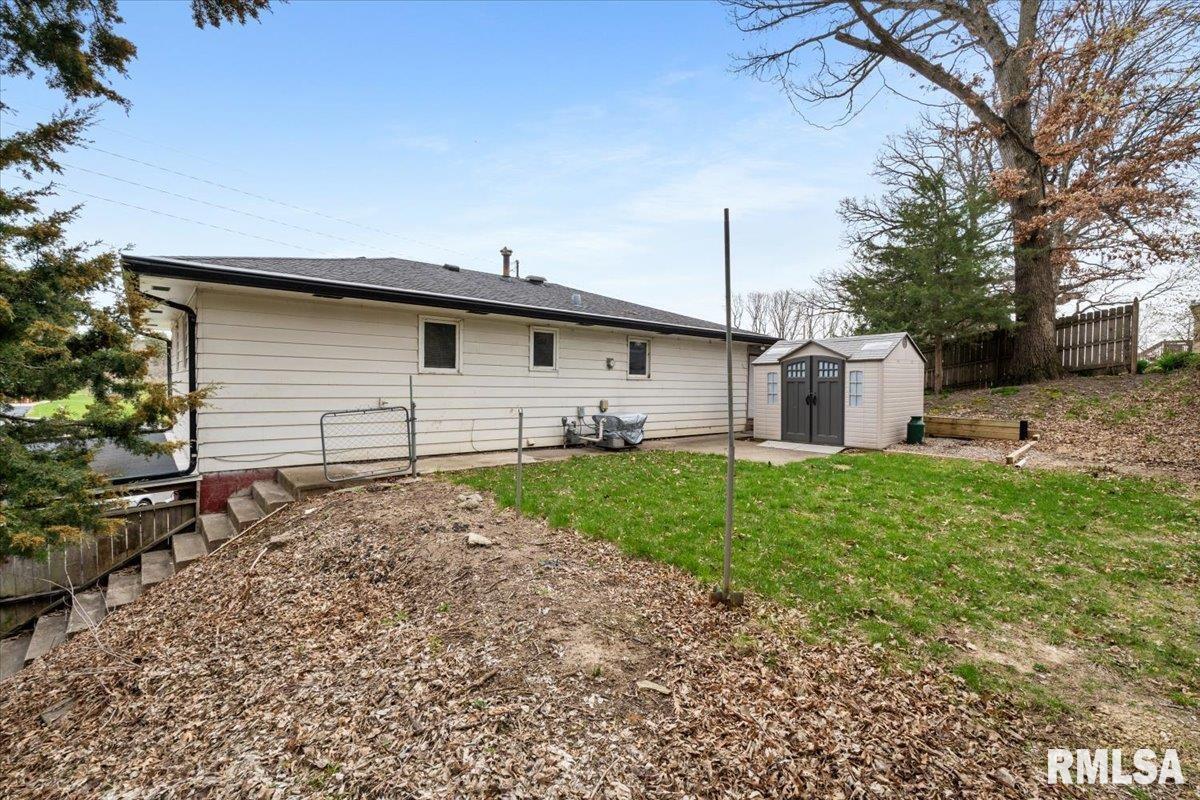 4690 Criswell Street, Bettendorf, Iowa image 14