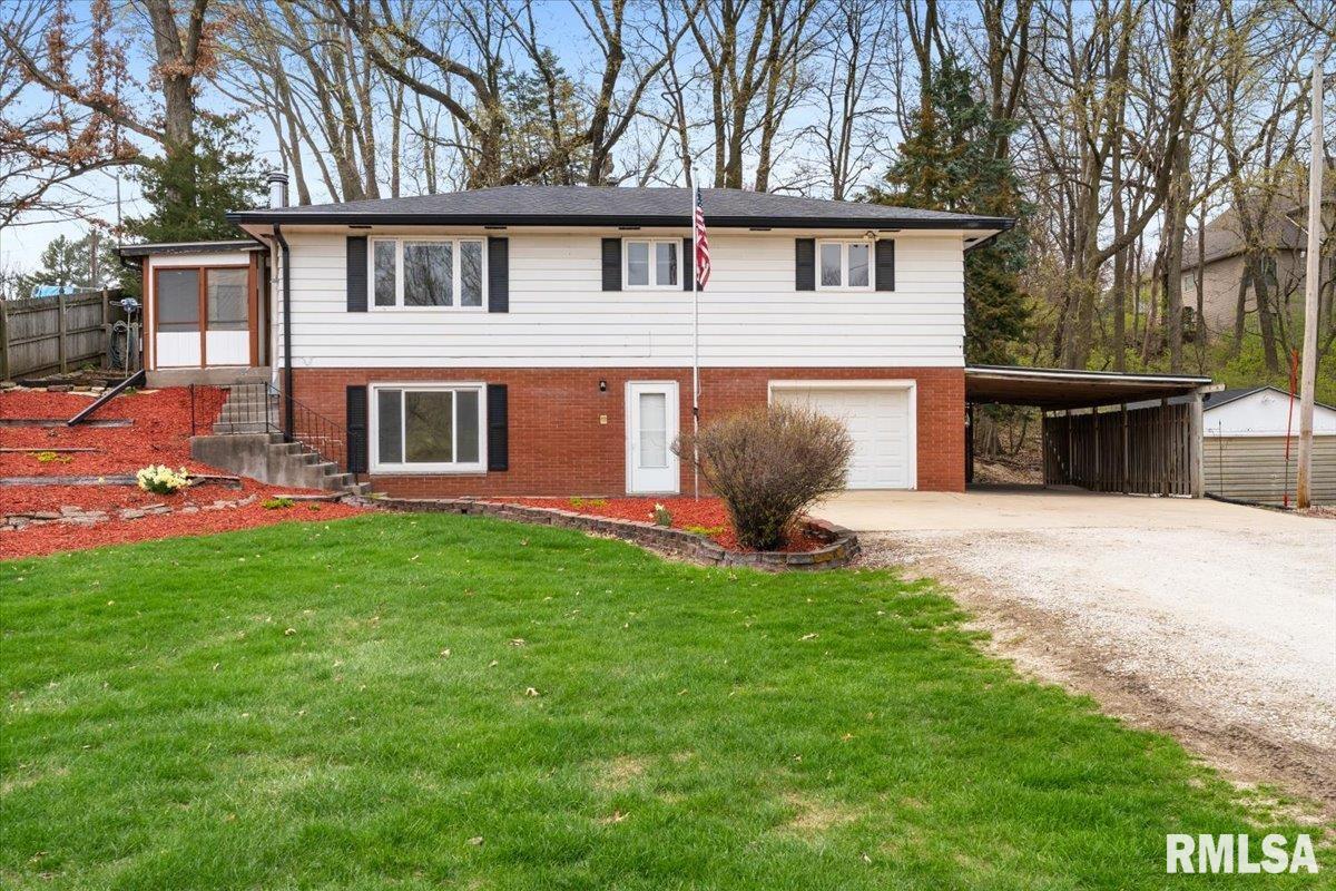 4690 Criswell Street, Bettendorf, Iowa image 1