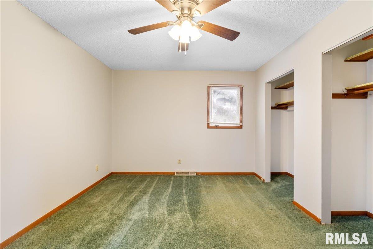 4690 Criswell Street, Bettendorf, Iowa image 31