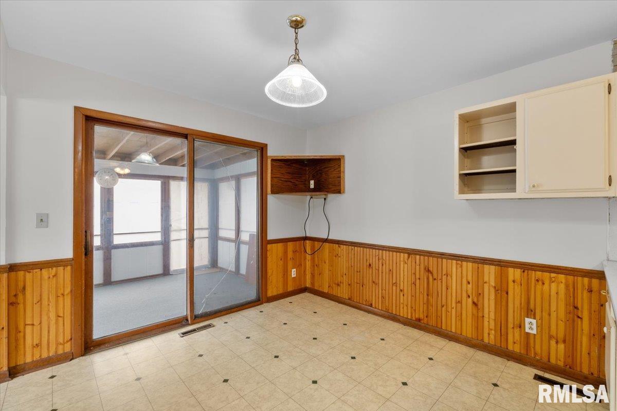 4690 Criswell Street, Bettendorf, Iowa image 26
