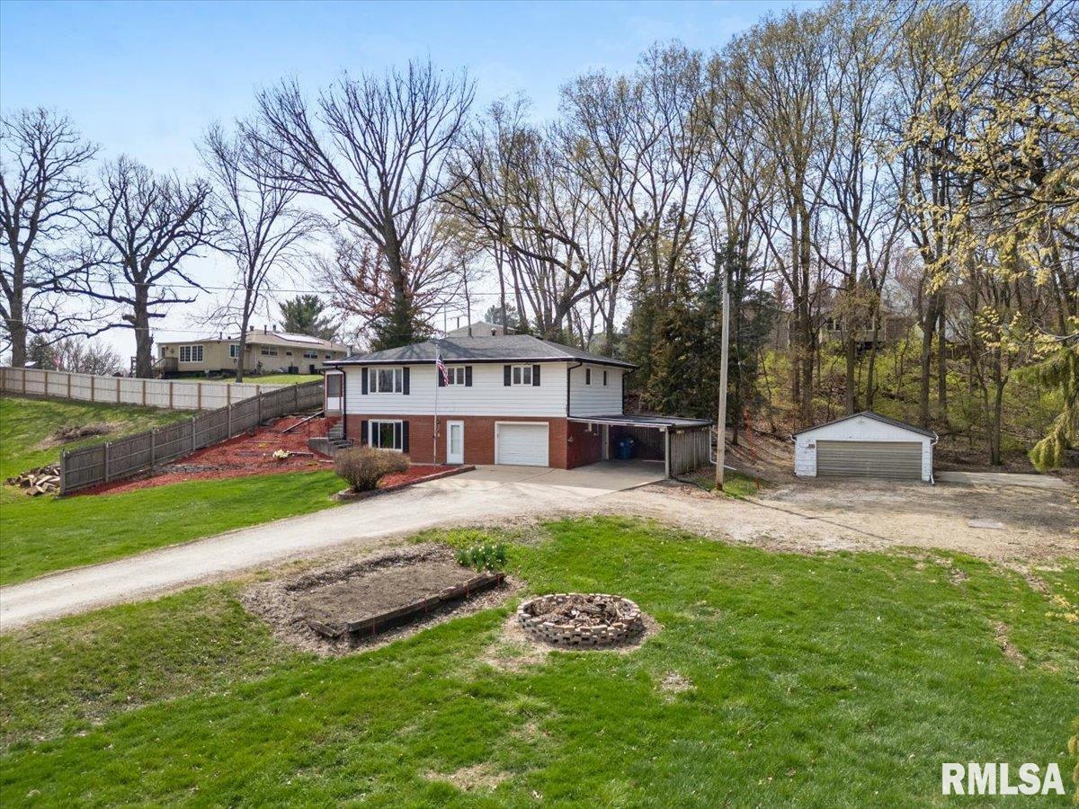 4690 Criswell Street, Bettendorf, Iowa image 7