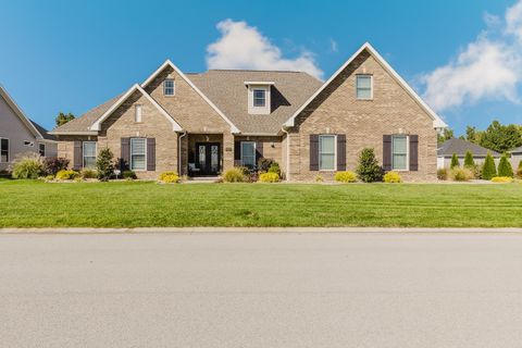 Homes For Sale - 1112 Daybreak Drive<br/> Marion, IL 62959