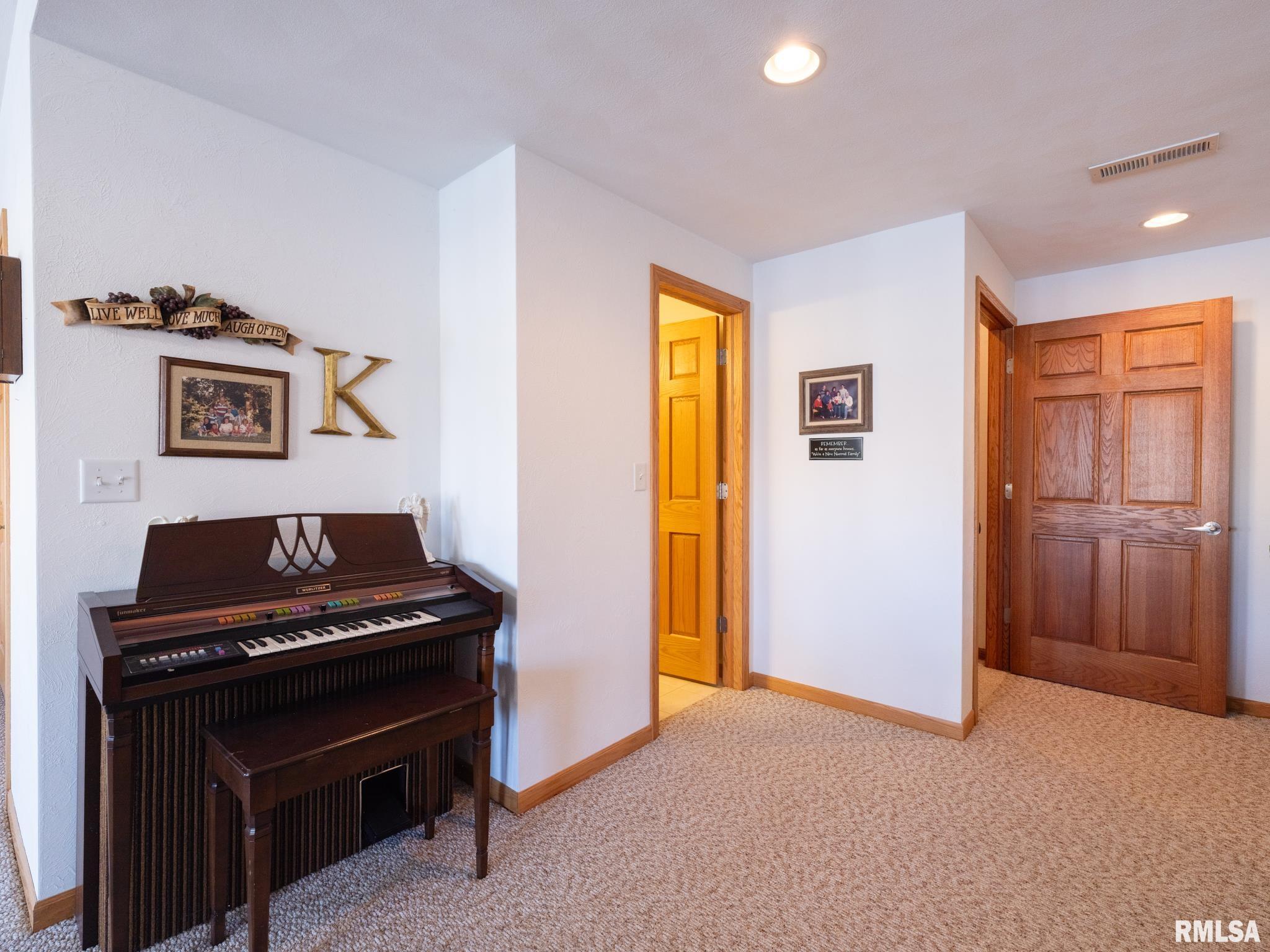 2810 Addison Court, Pekin, Illinois image 39