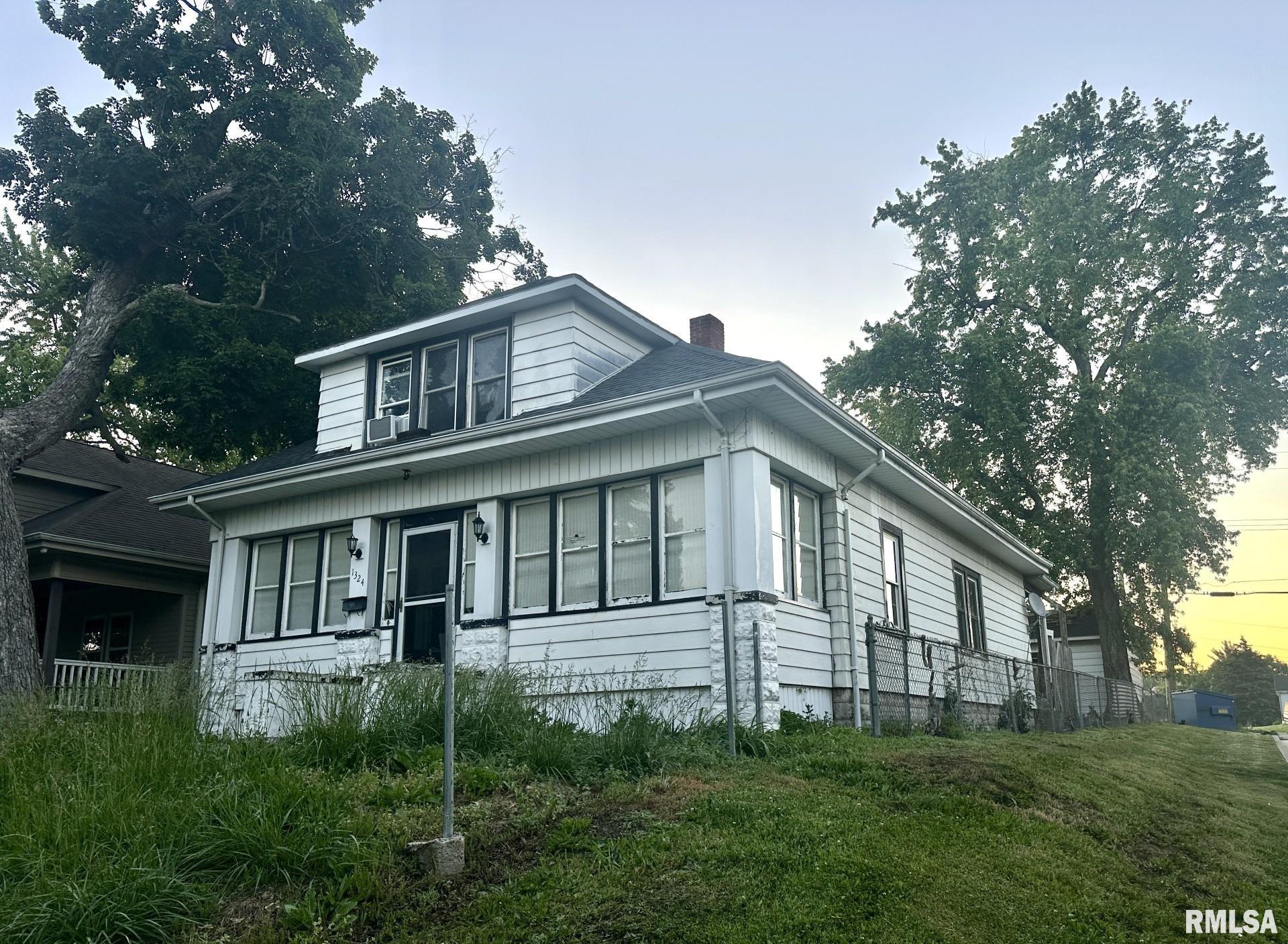 1324 N 6th Street, Quincy, Illinois image 1