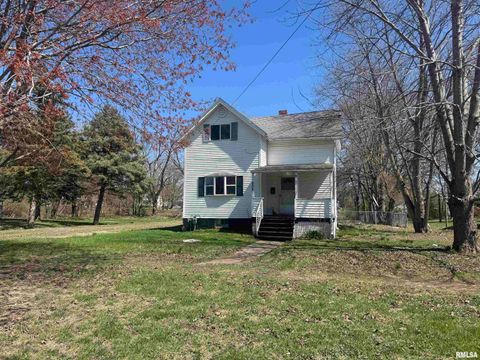 Photo of 508 S MAIN Street, Abingdon, IL 61410 (MLS # CA1042863)