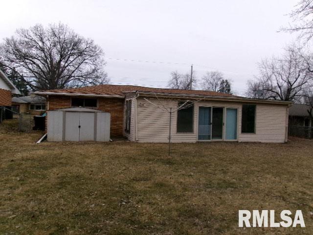 2216 Crestview Drive, Pekin, Illinois image 20