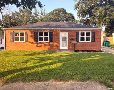Homes For Sale - 405 Grant Road<br/> Tazewell County, Marquette Heights, IL 61554
