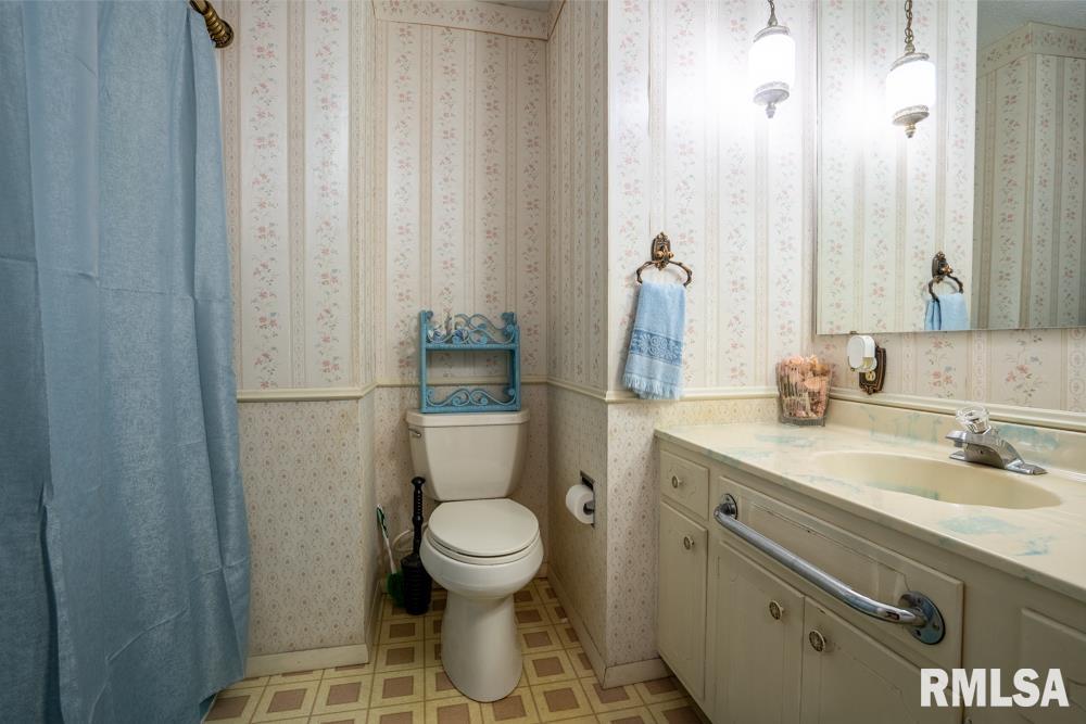 206 Patricia Lane, West Frankfort, Illinois image 12