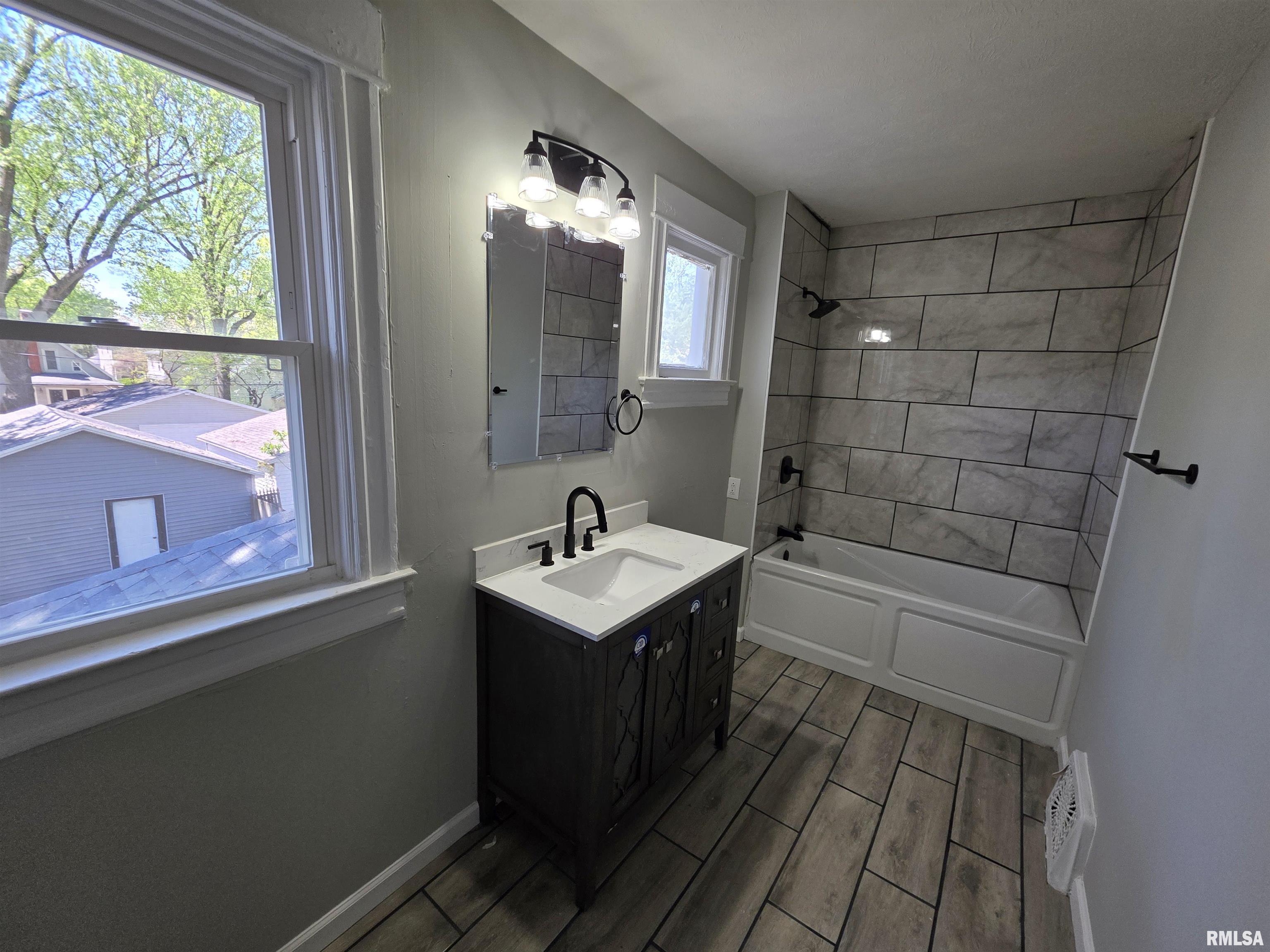 1329 S Holmes Avenue, Springfield, Illinois image 16
