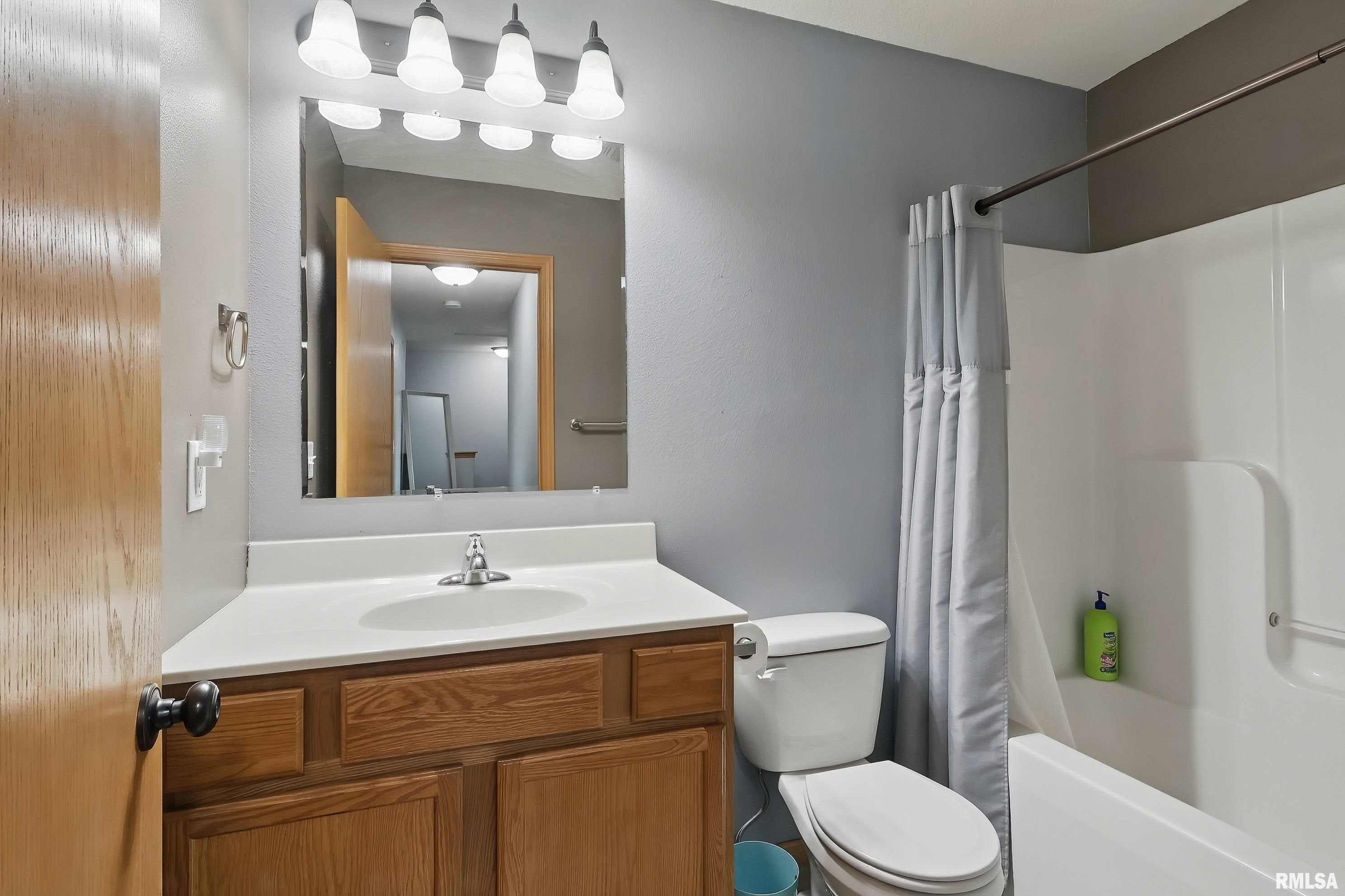 1570 Savannah Circle #D2, Davenport, Iowa image 21