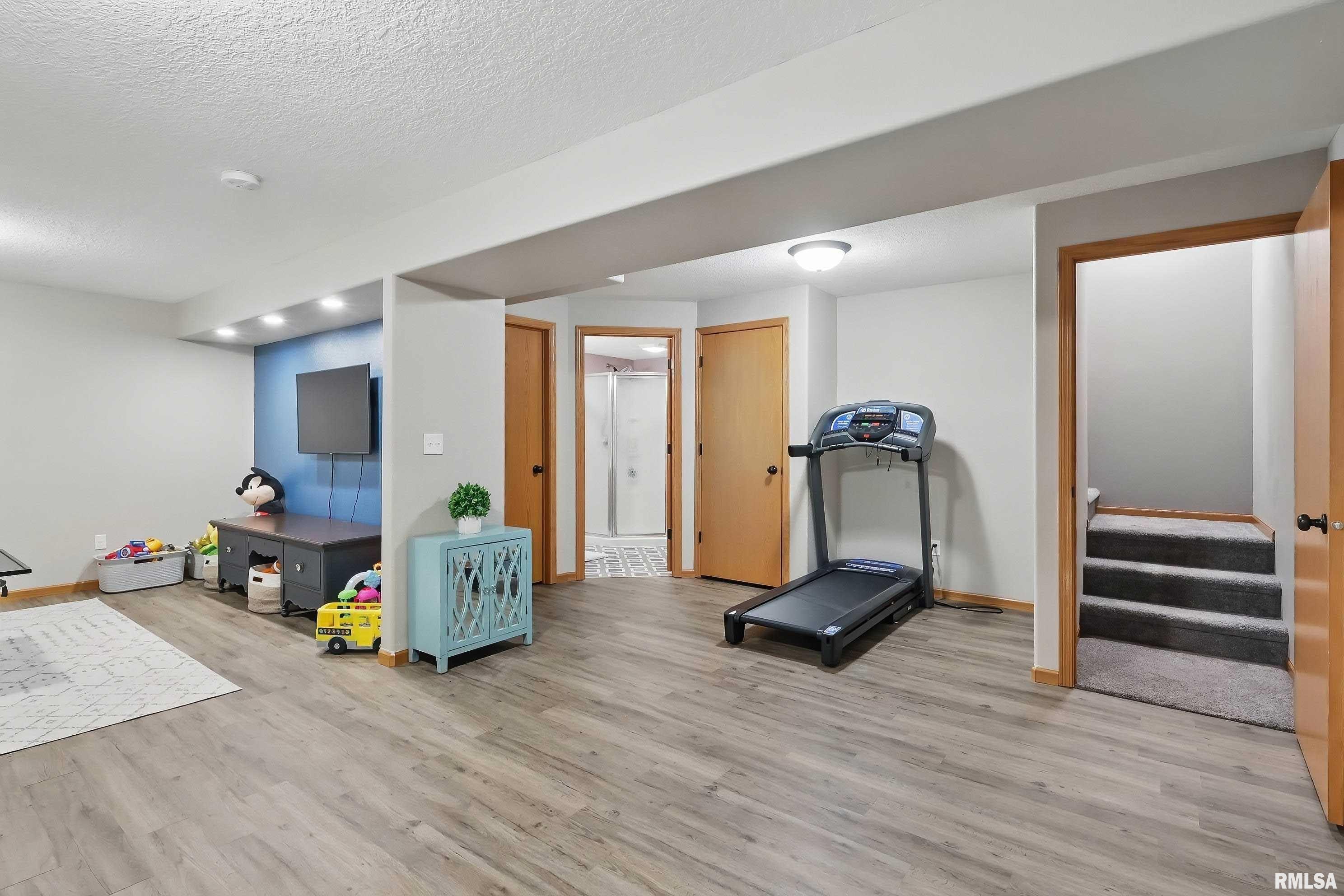 1570 Savannah Circle #D2, Davenport, Iowa image 24