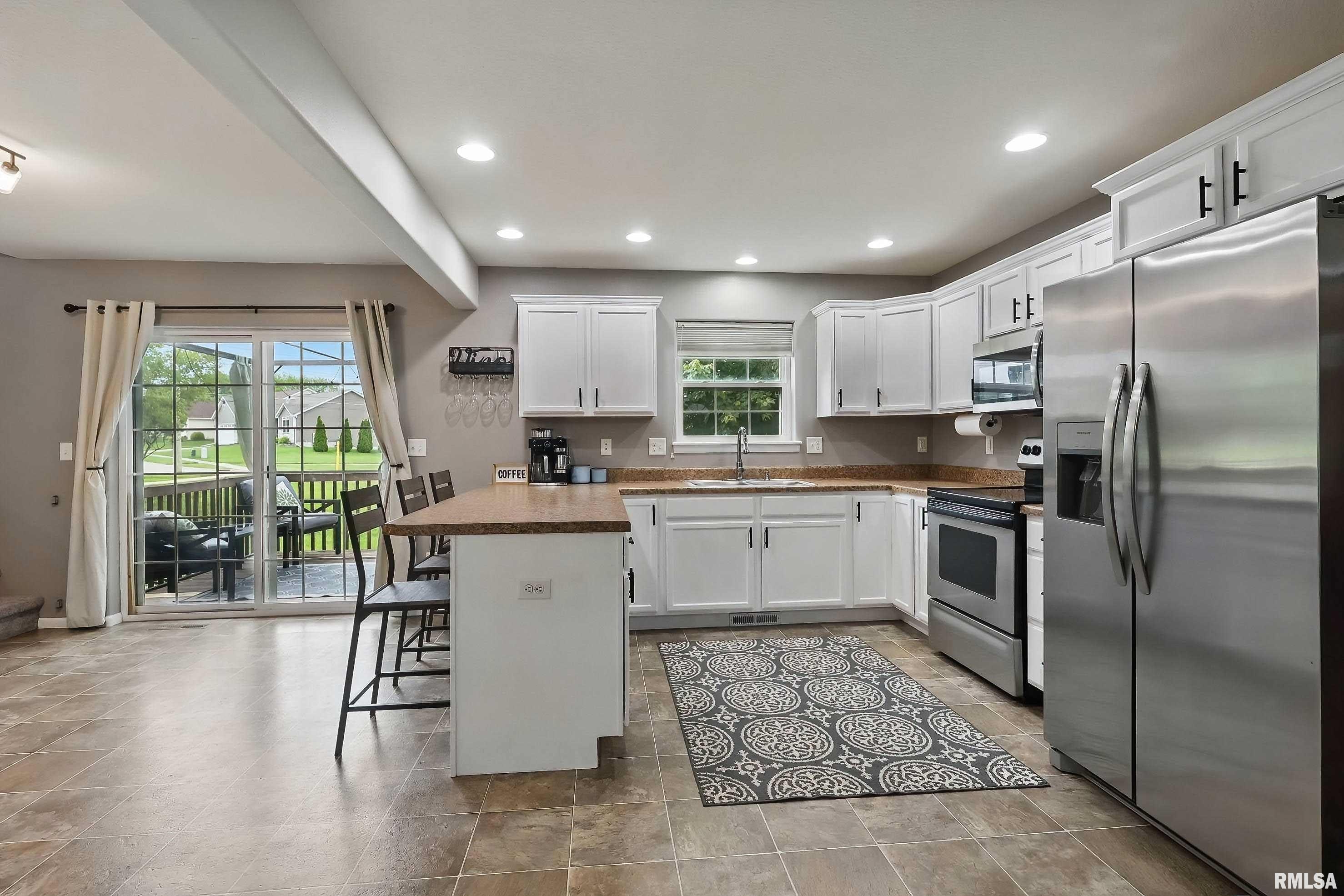 1570 Savannah Circle #D2, Davenport, Iowa image 5