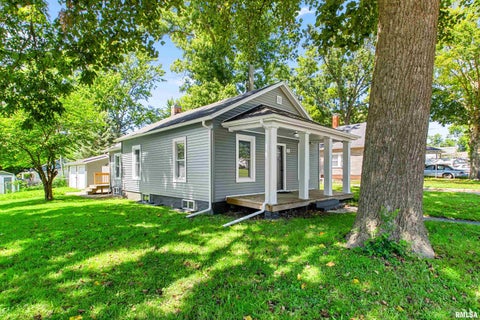Homes For Sale - 333 S Elm Street<br/> Lincoln, IL 62656