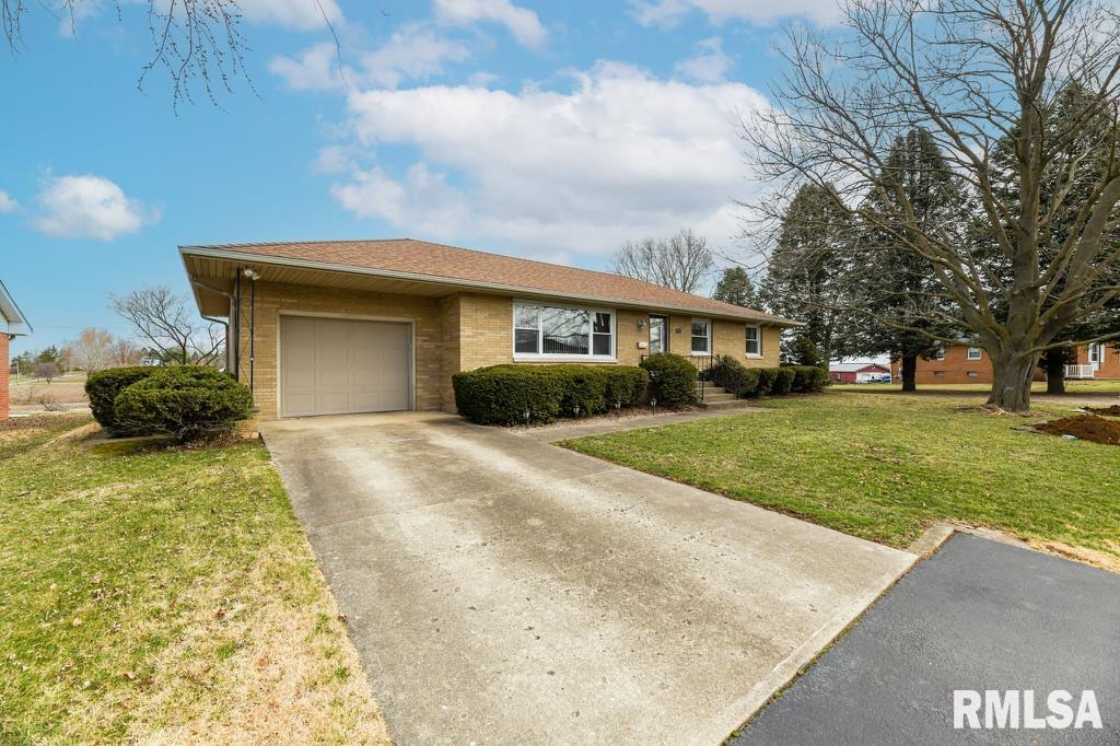 118 Pieper Circle, Delavan, Illinois image 2