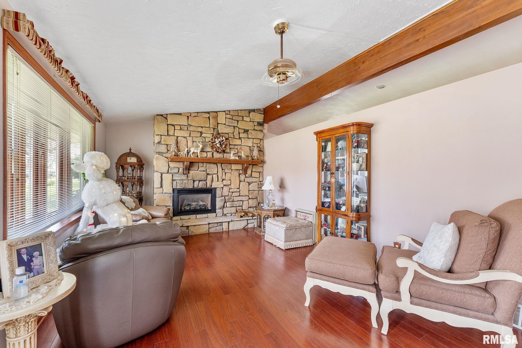 3802 Friendship Farm Road, East Moline, Illinois image 3