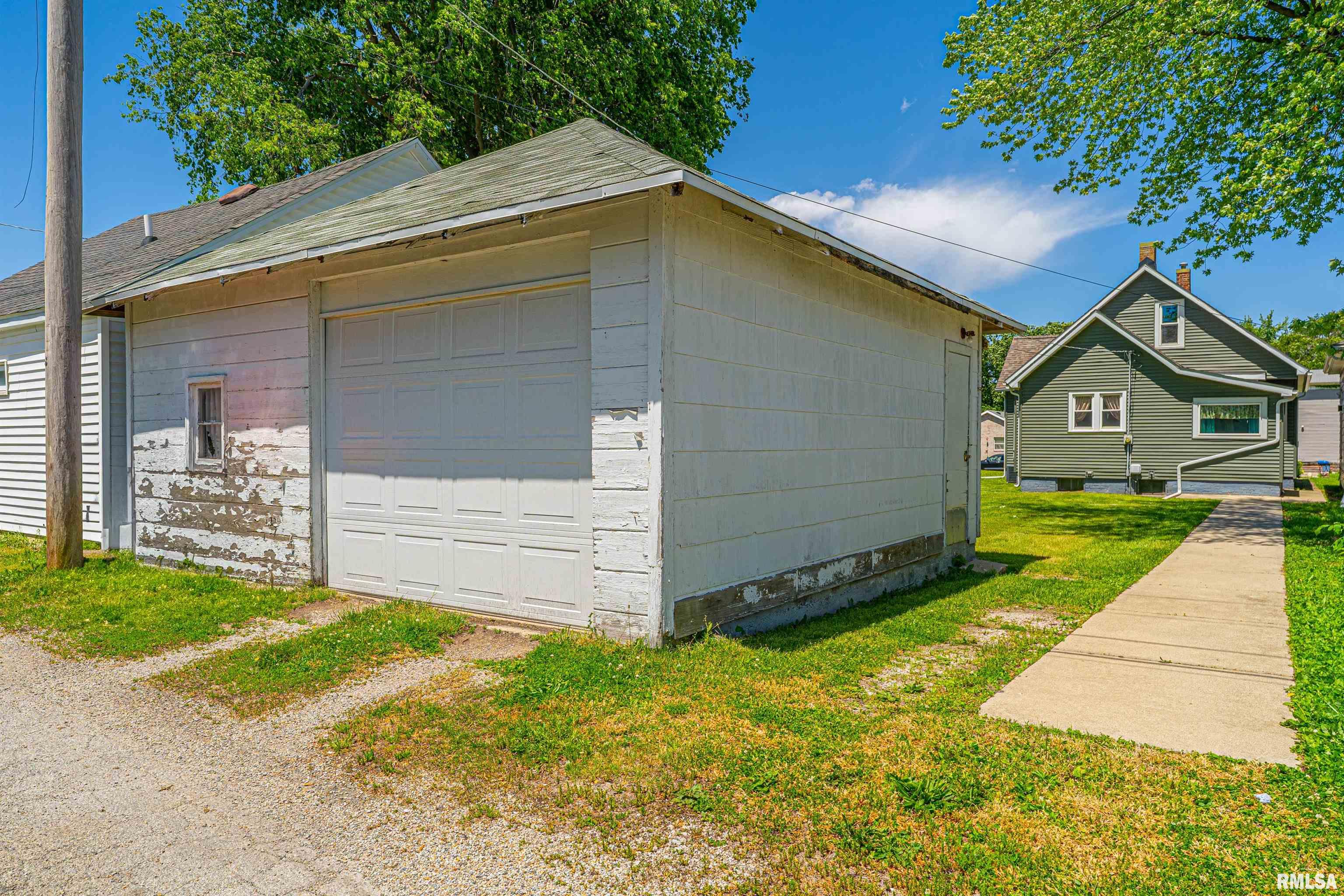109 6th Street, Lincoln, Illinois image 27